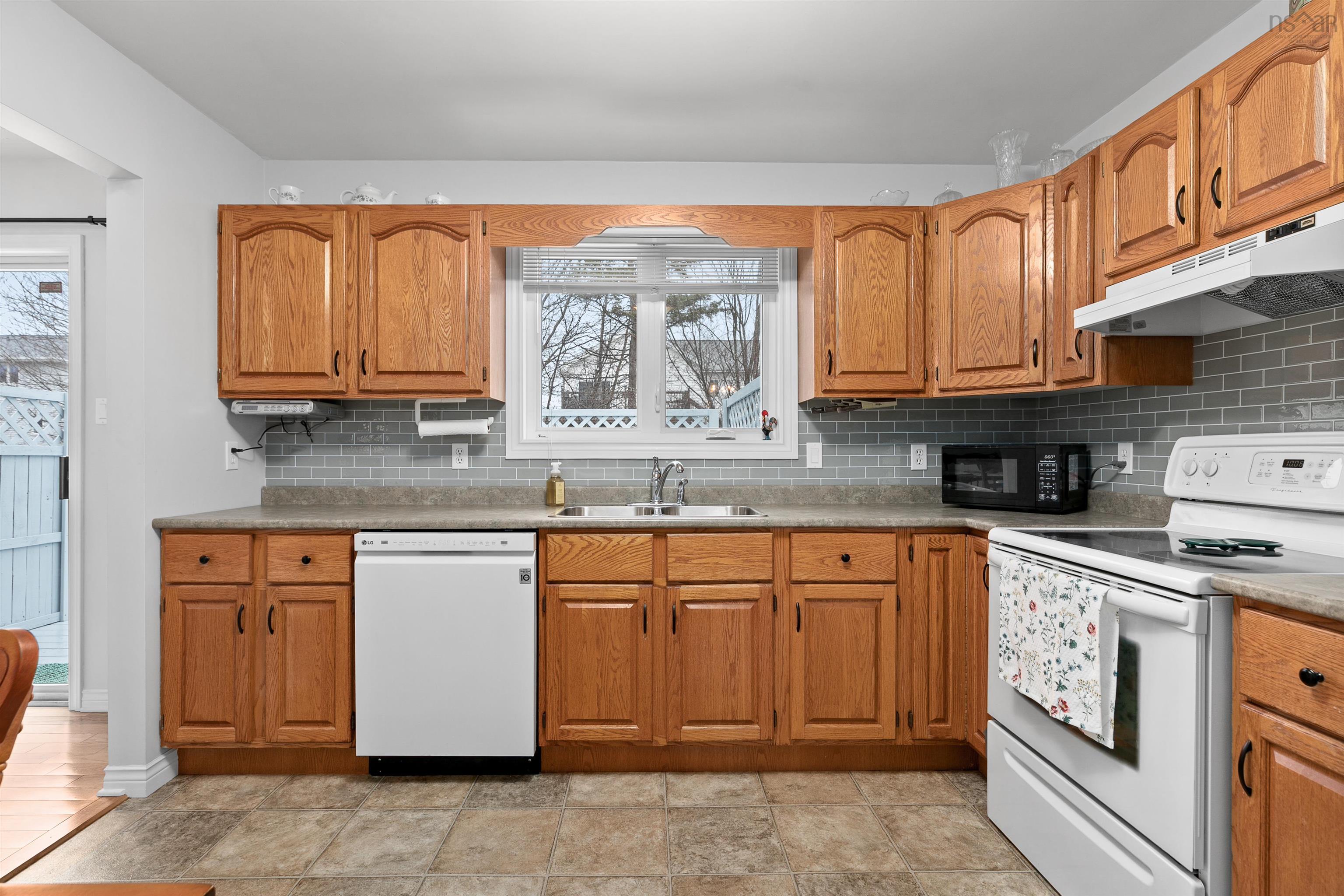 $629,900.00: 7 Rosehill Drive, Dartmouth