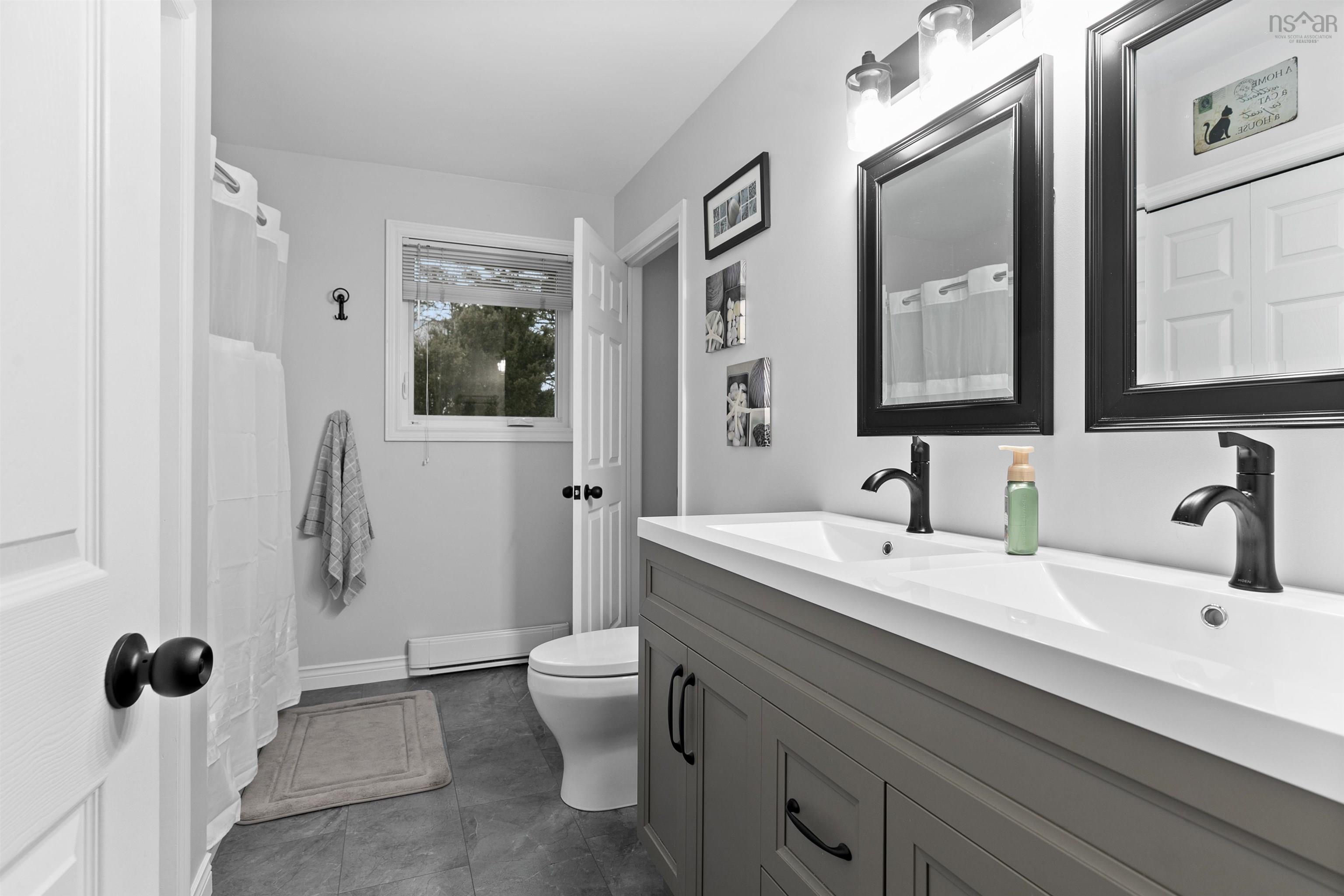 $629,900.00: 7 Rosehill Drive, Dartmouth