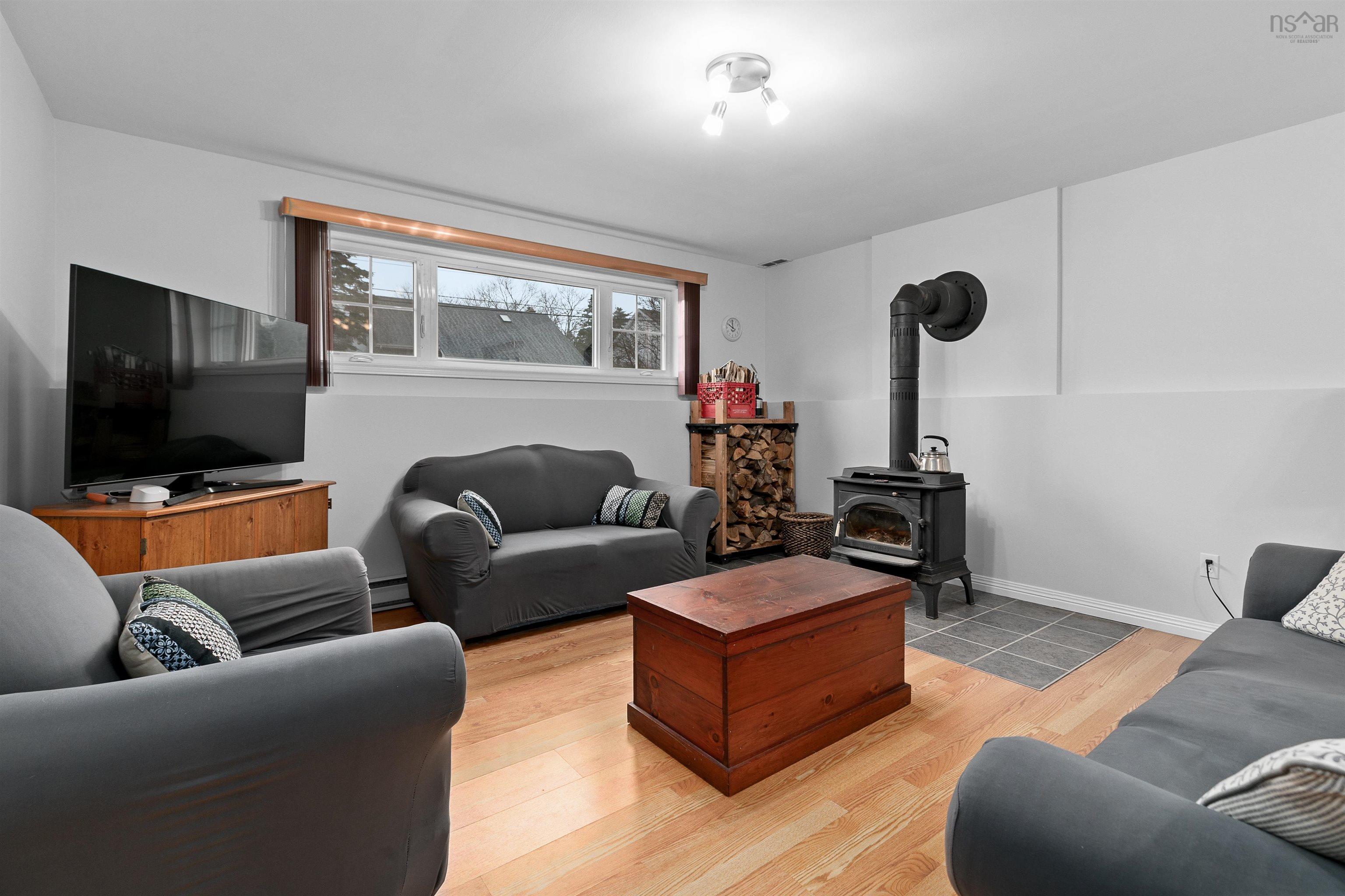 $629,900.00: 7 Rosehill Drive, Dartmouth