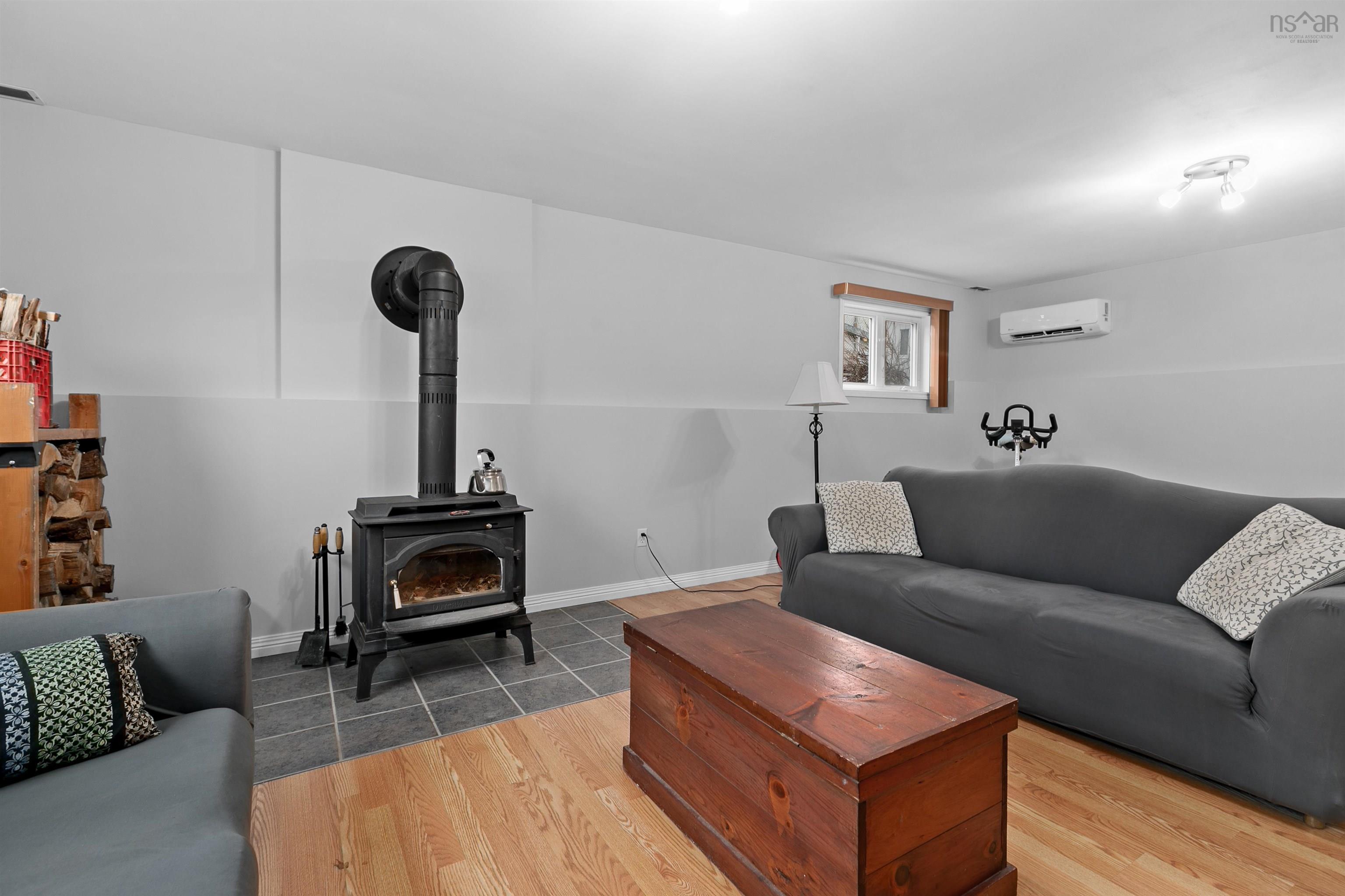 $629,900.00: 7 Rosehill Drive, Dartmouth