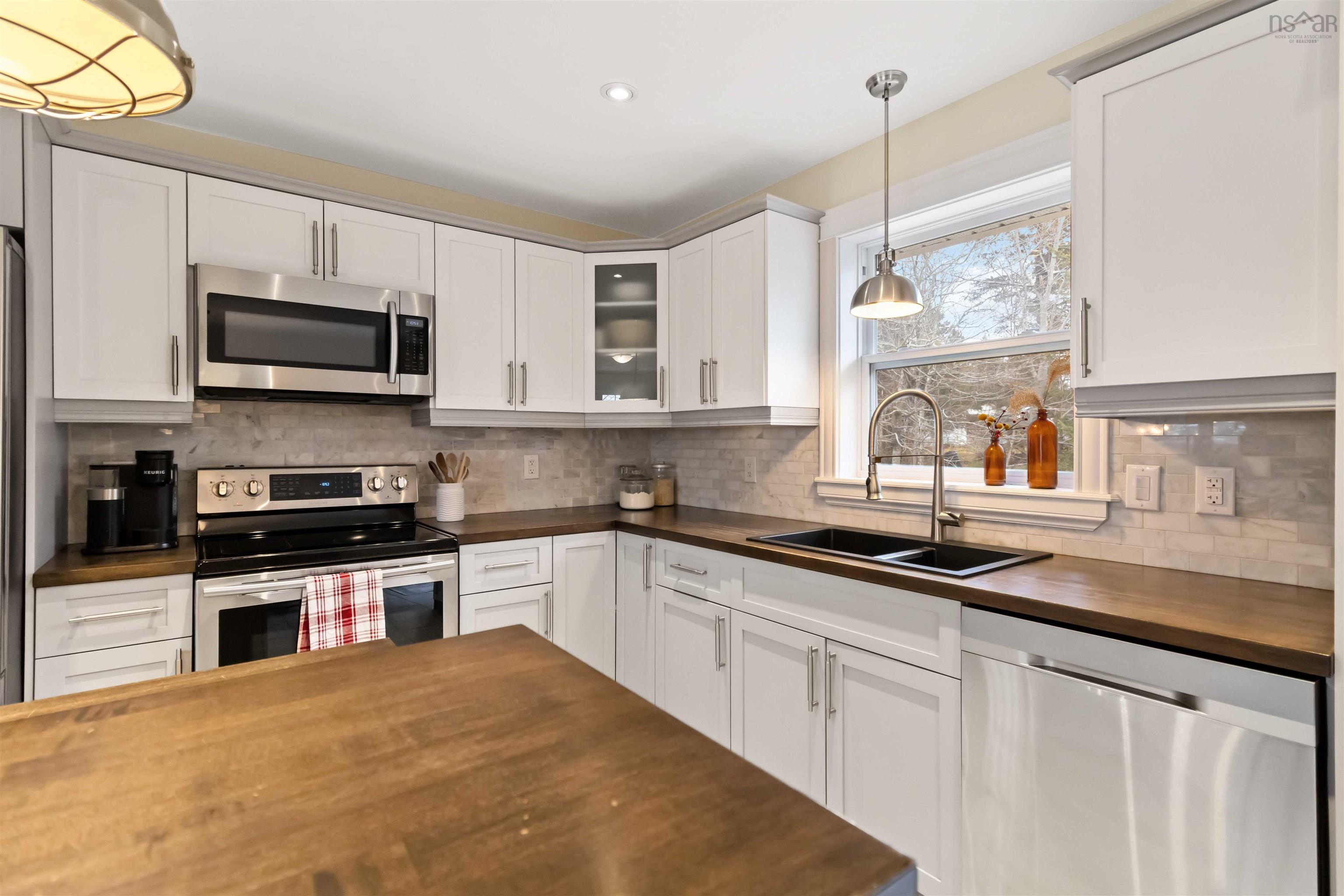 $579,900.00: 36 Lyla Drive, Lawrencetown