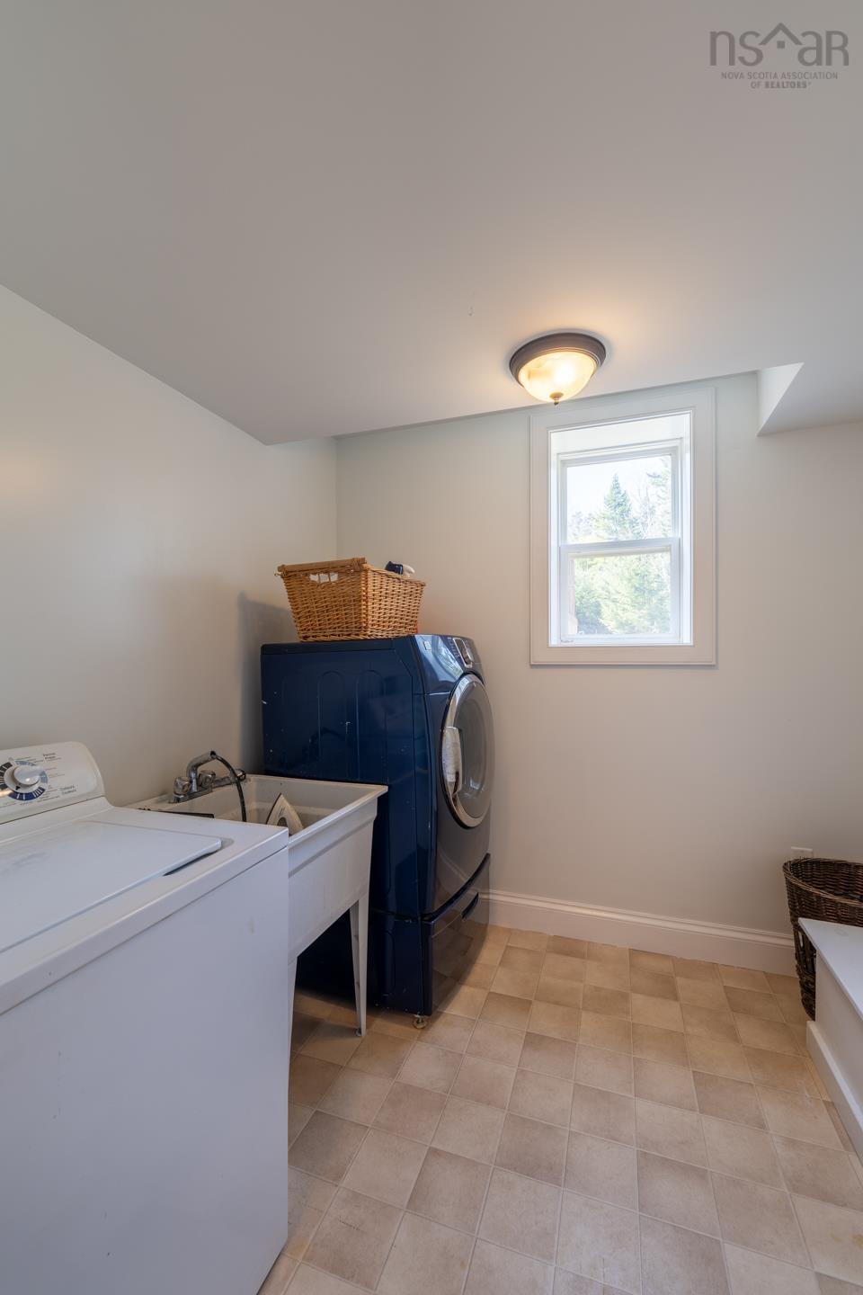 $719,900.00: 172 Henry Avenue, Fall River