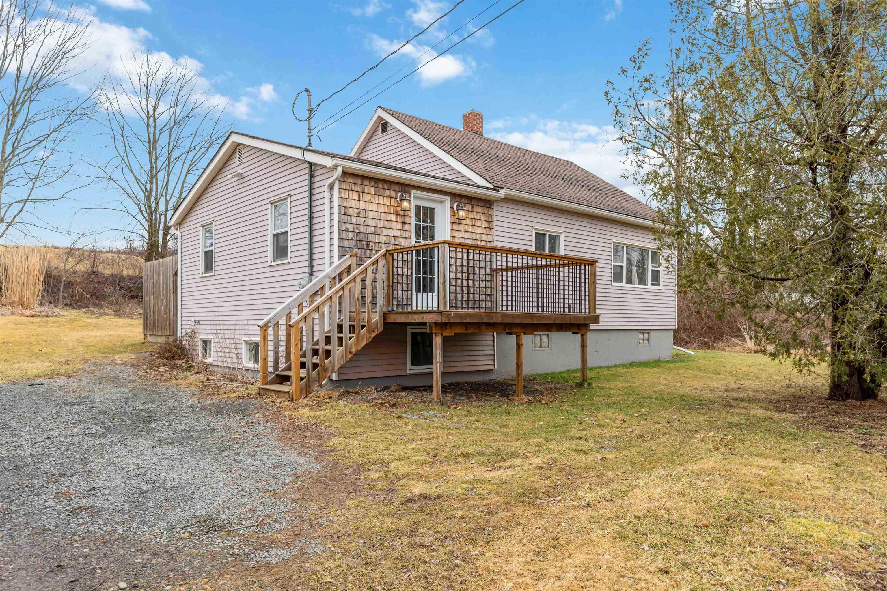 $349,000.00: 12047 Old Trunk 1, Hortonville