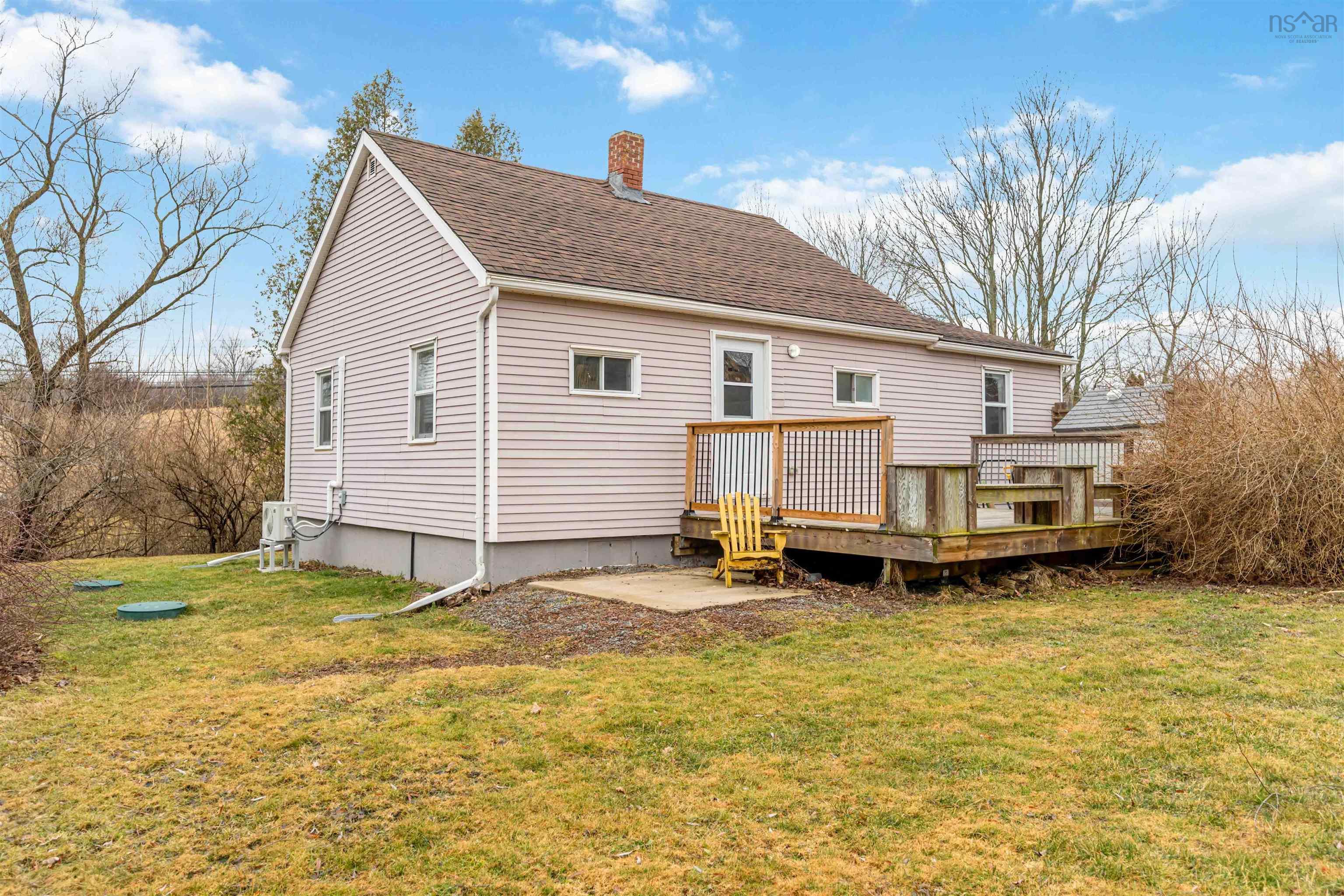 $349,000.00: 12047 Old Trunk 1, Hortonville