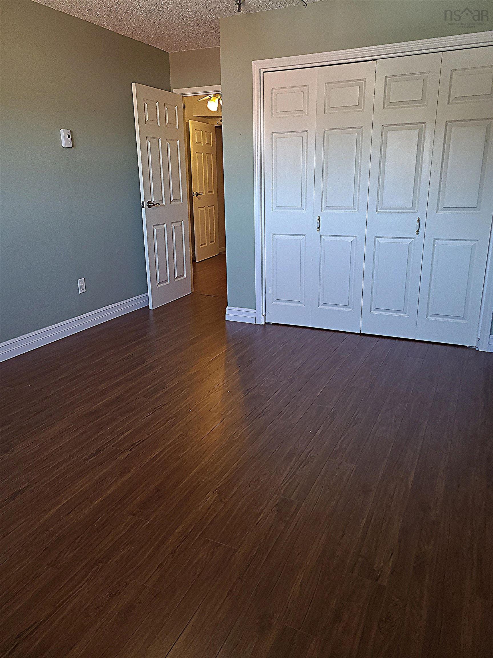 $378,000.00: 315 15 Knightsridge Drive, Halifax