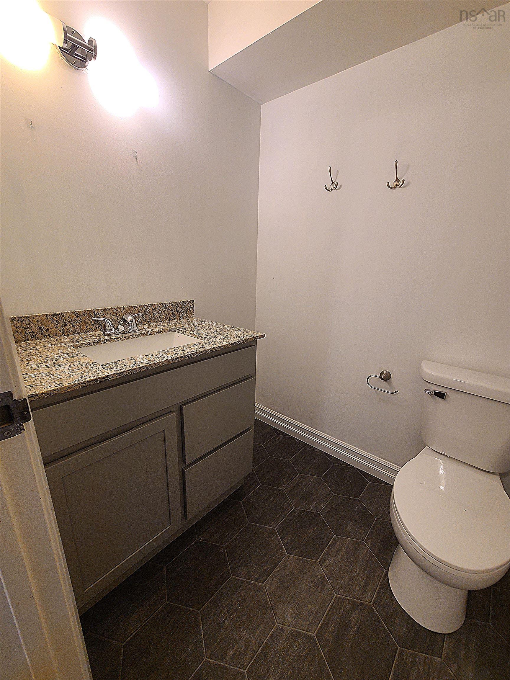 $378,000.00: 315 15 Knightsridge Drive, Halifax