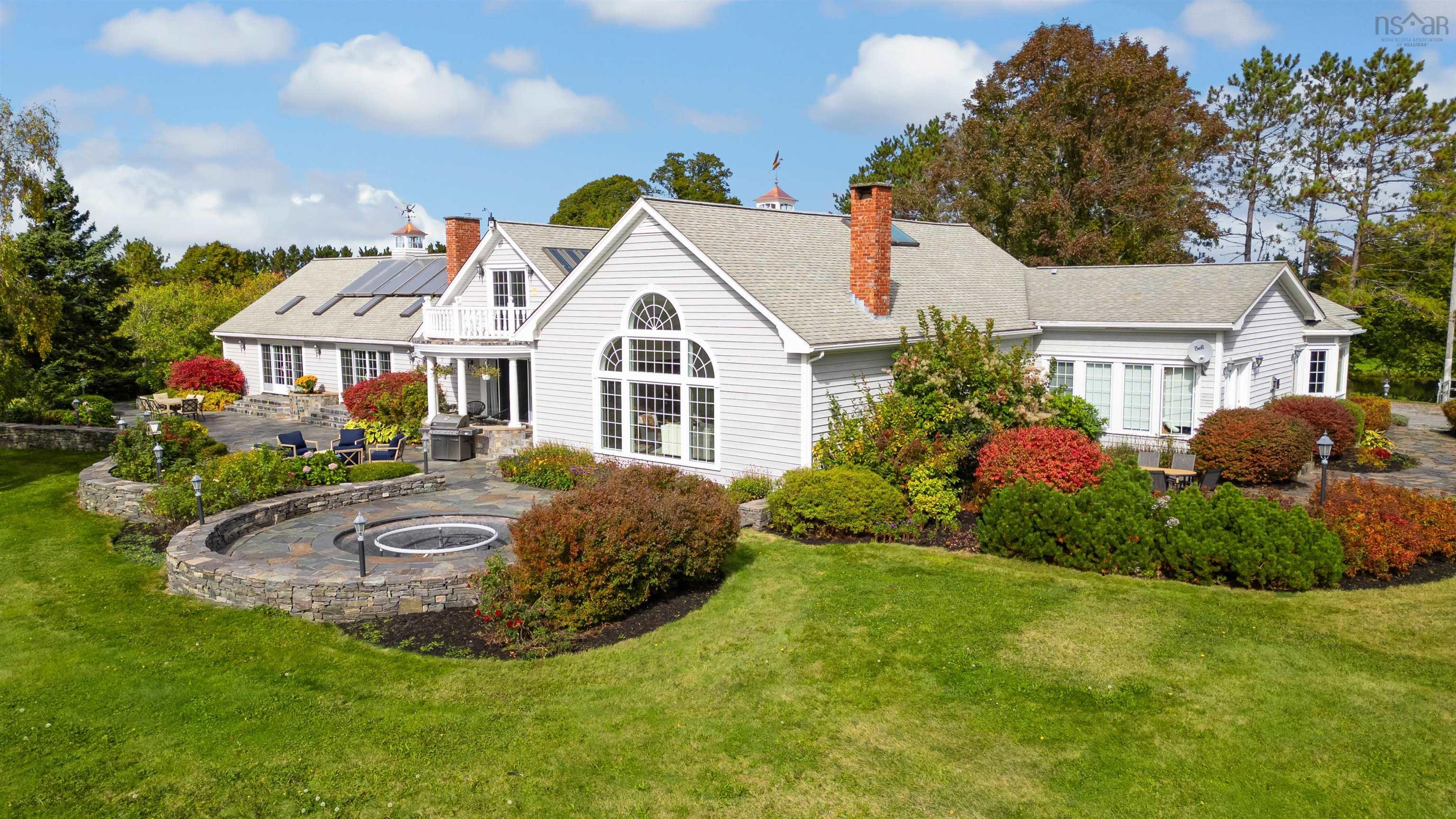 $1,690,000.00: 3223 Highway 376, Pictou