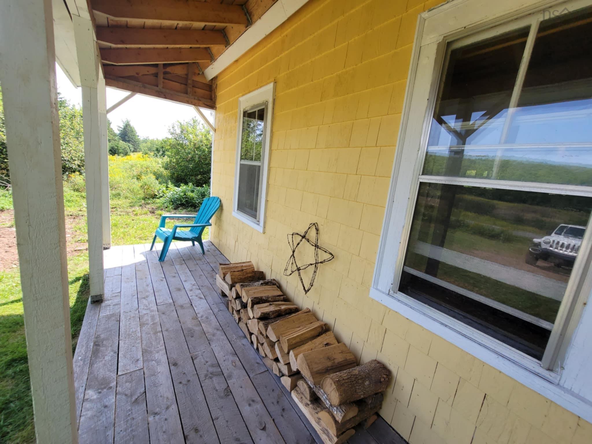 $199,900.00: 863 326 Highway, Earltown