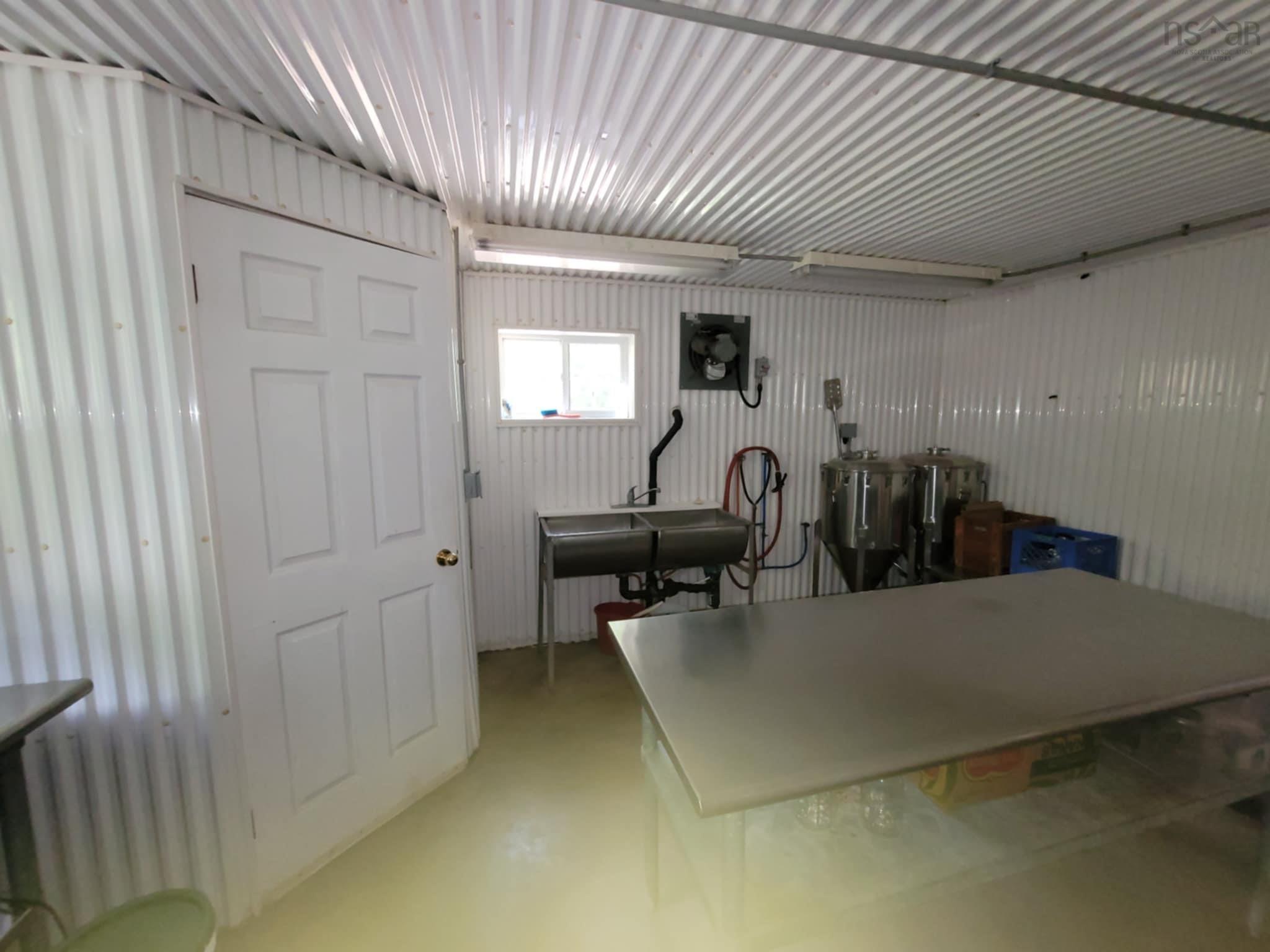 $199,900.00: 863 326 Highway, Earltown