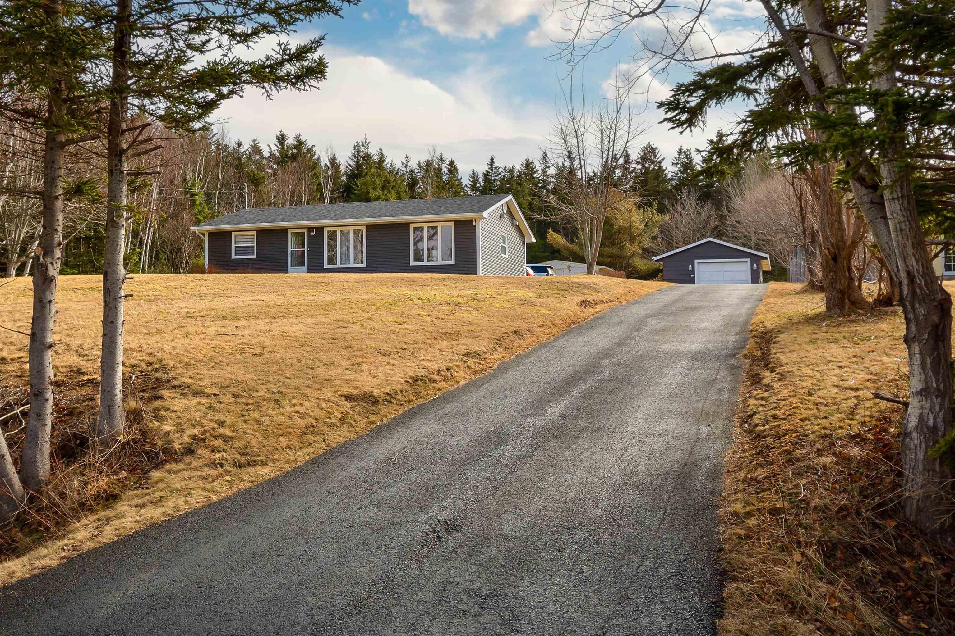 $239,900.00: 64 KILKENNY LAKE Road, South Bar
