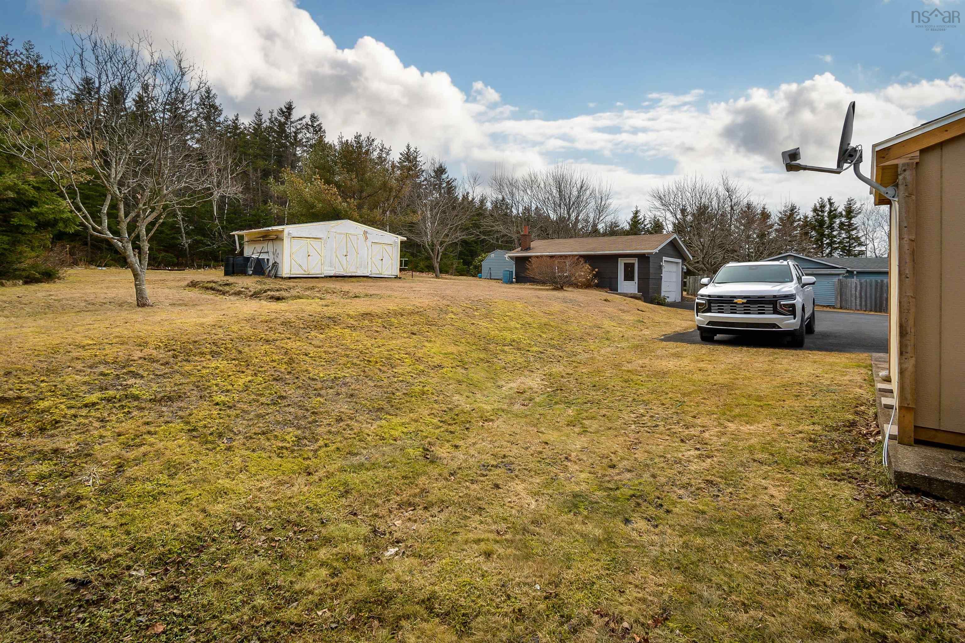 $239,900.00: 64 KILKENNY LAKE Road, South Bar