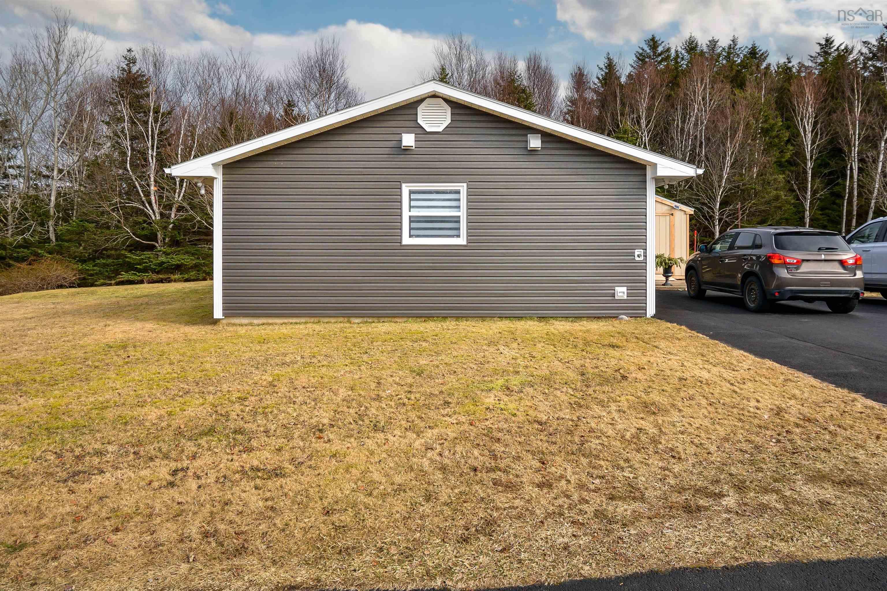 $239,900.00: 64 KILKENNY LAKE Road, South Bar