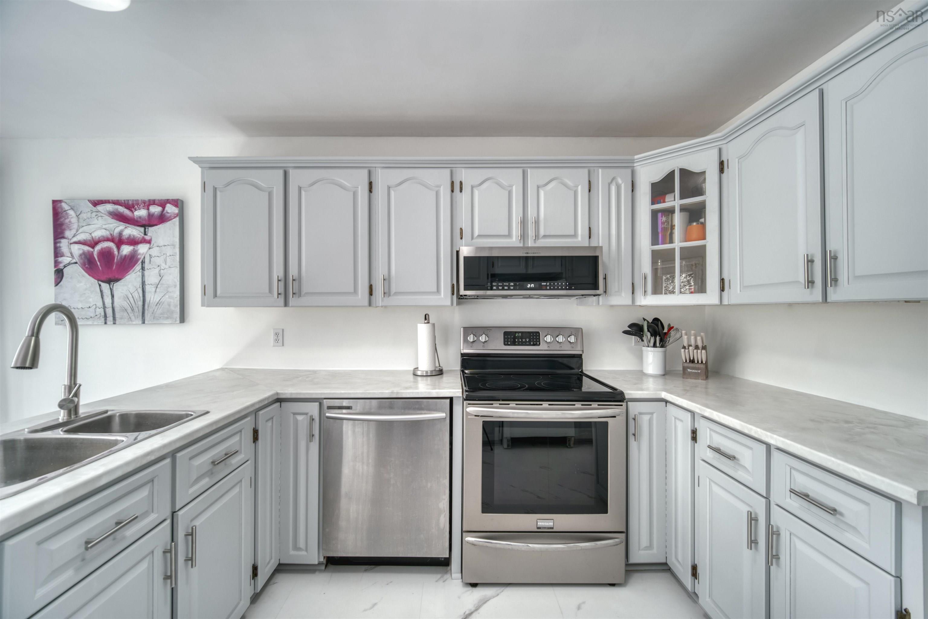 $689,900.00: 16 Keystone Court, Halifax