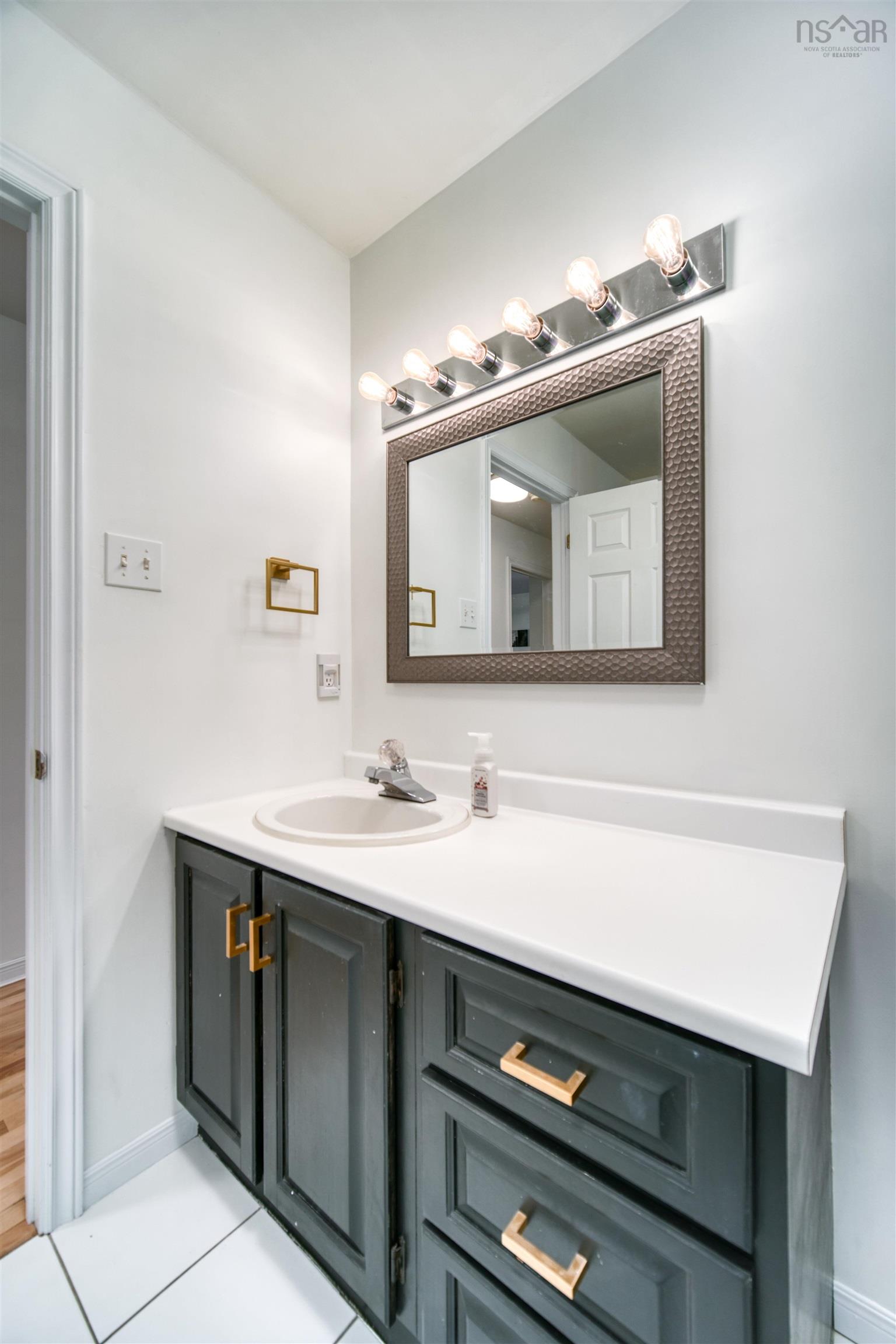 $689,900.00: 16 Keystone Court, Halifax