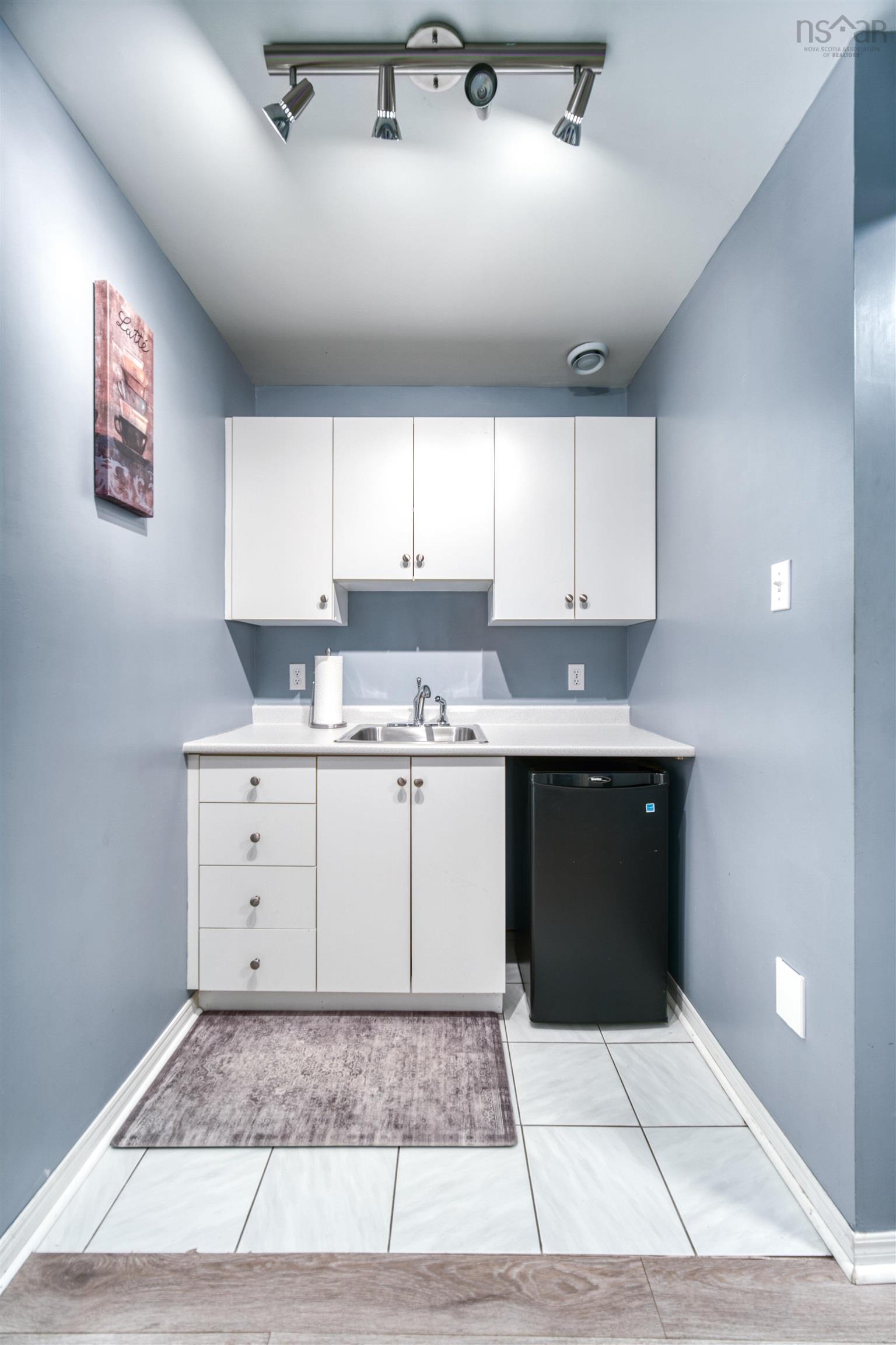 $689,900.00: 16 Keystone Court, Halifax