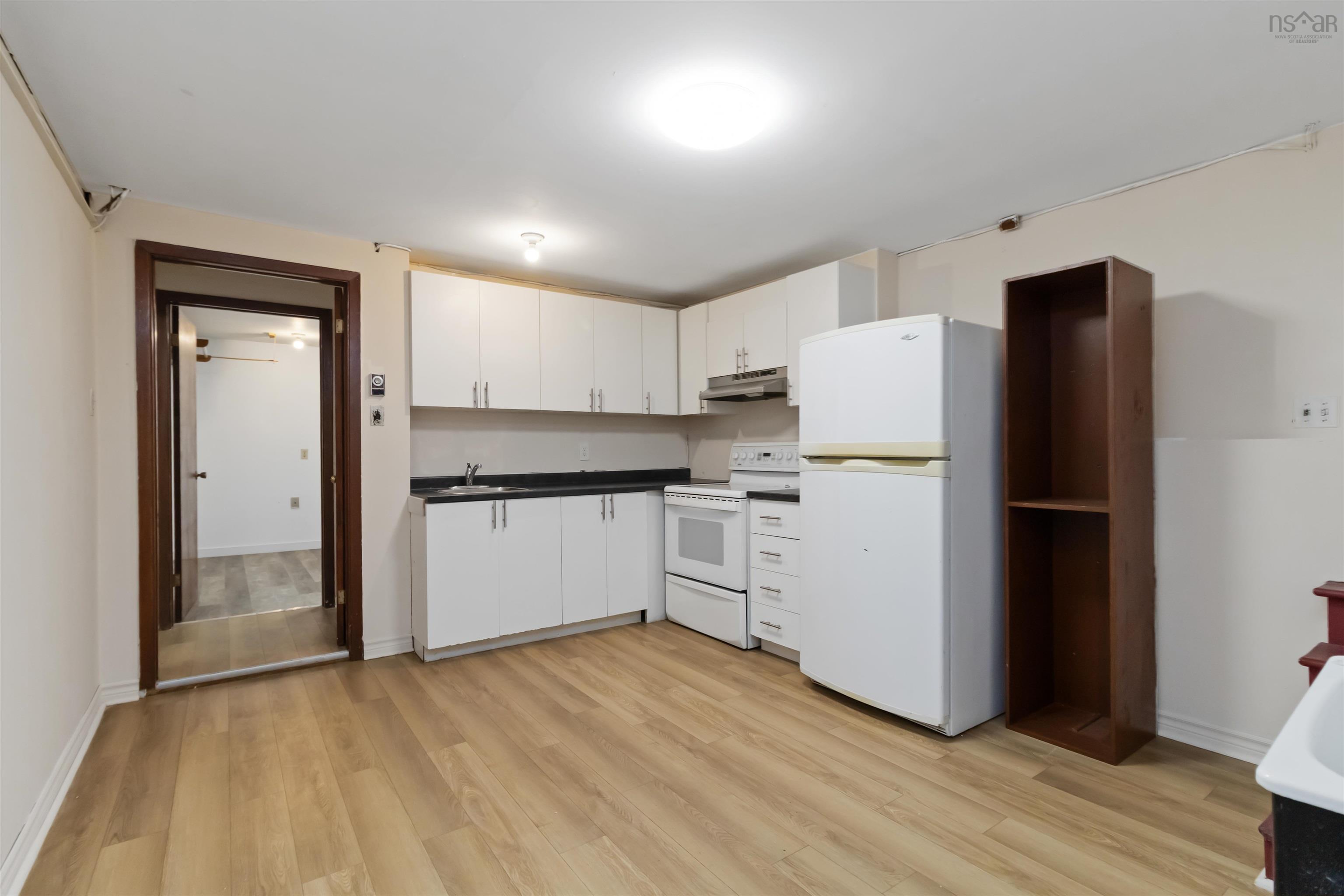 $550,000.00: 10 Delmac Court, Dartmouth