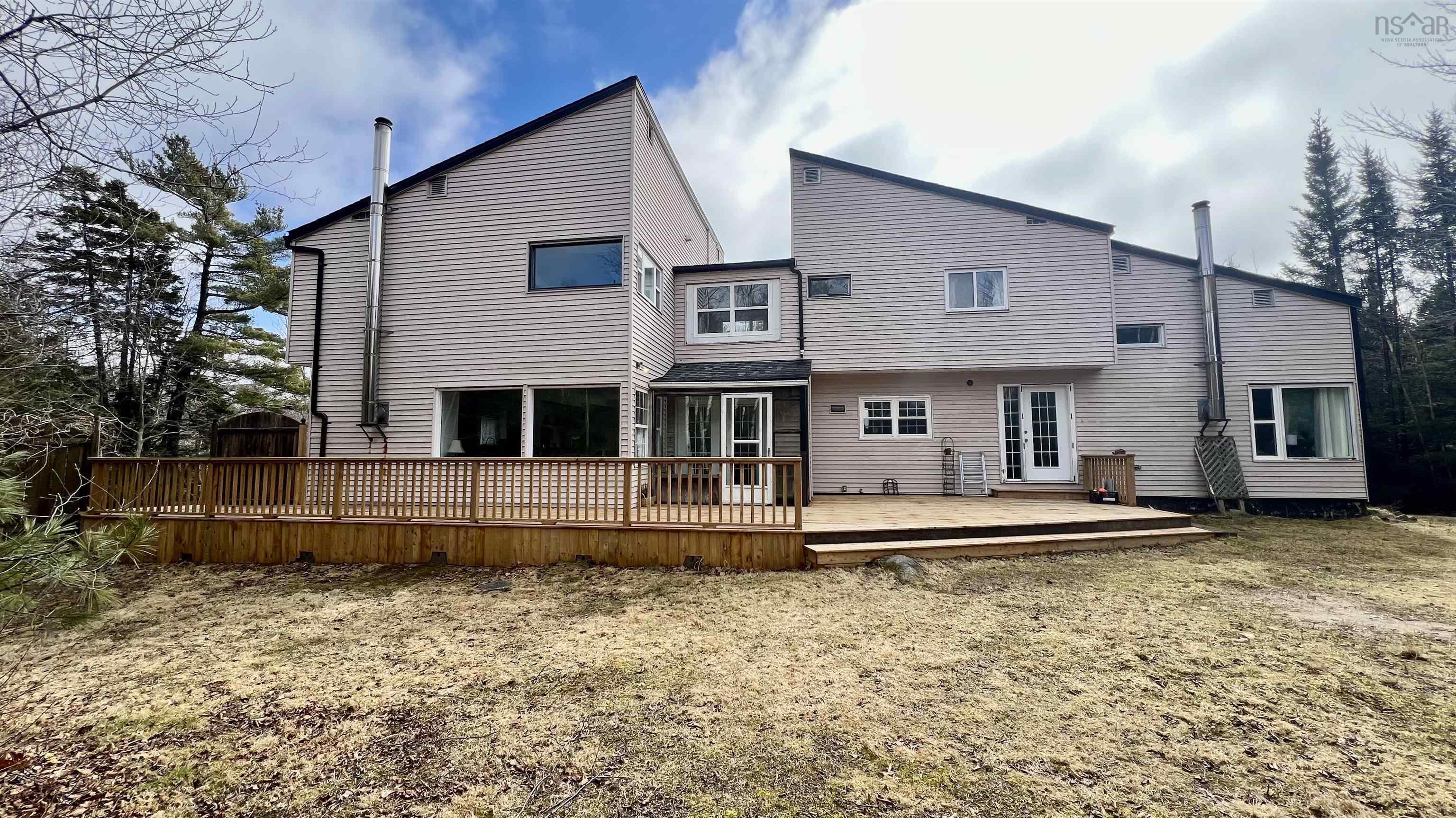 $629,900.00: 43 Ross Road, Dartmouth