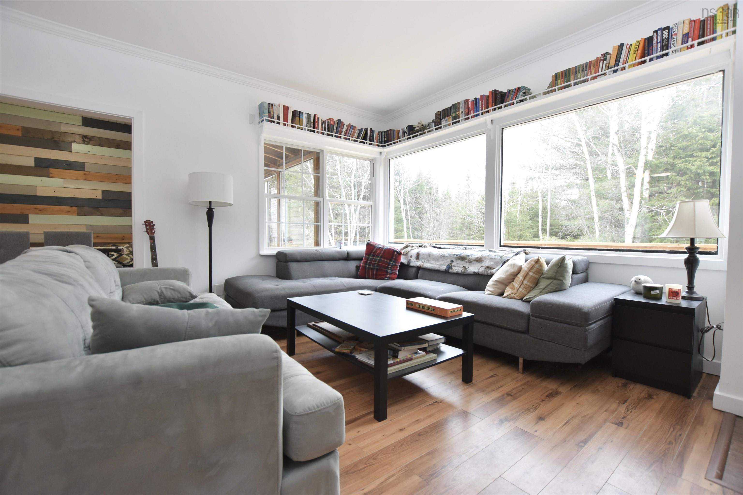 $629,900.00: 43 Ross Road, Dartmouth