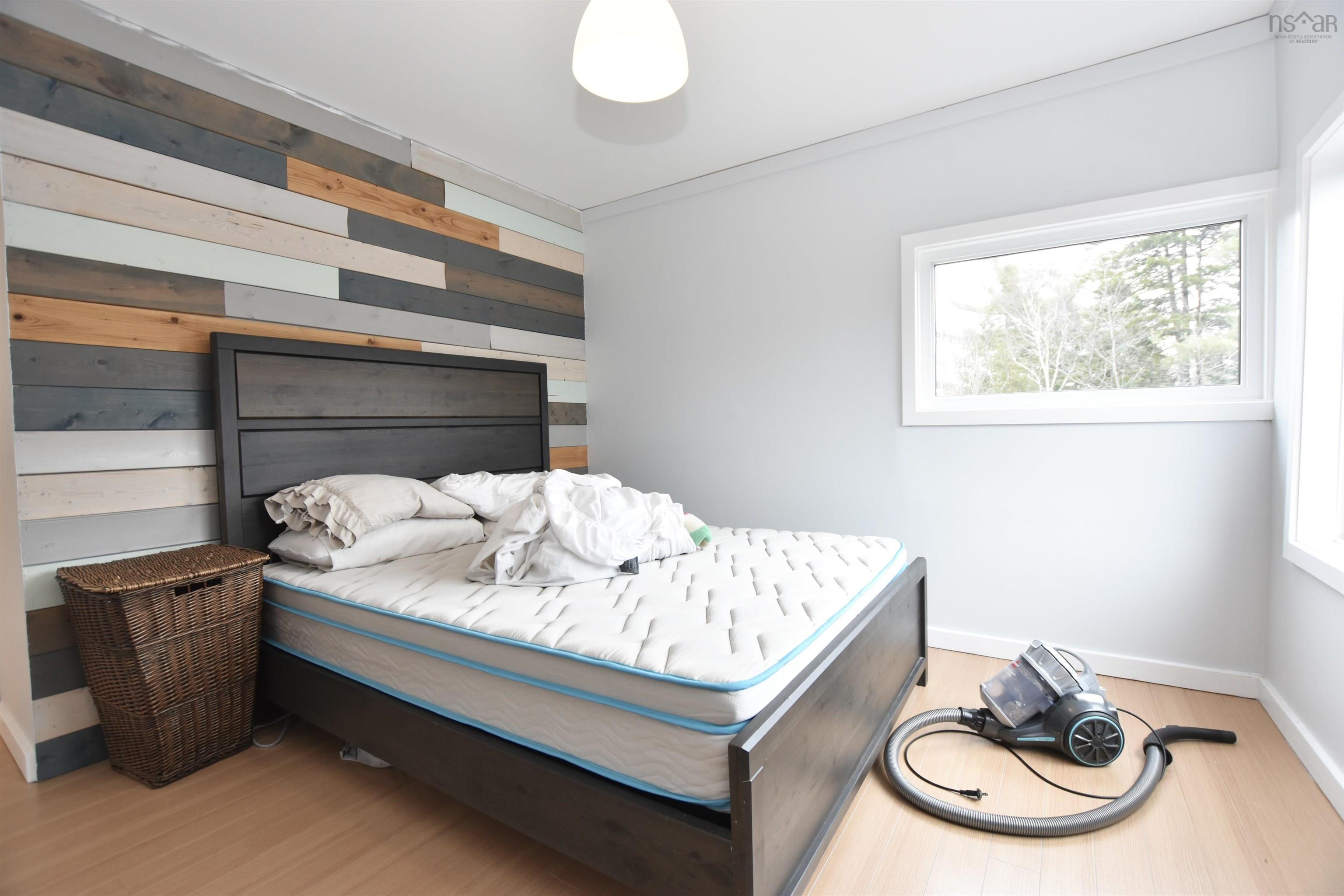 $629,900.00: 43 Ross Road, Dartmouth
