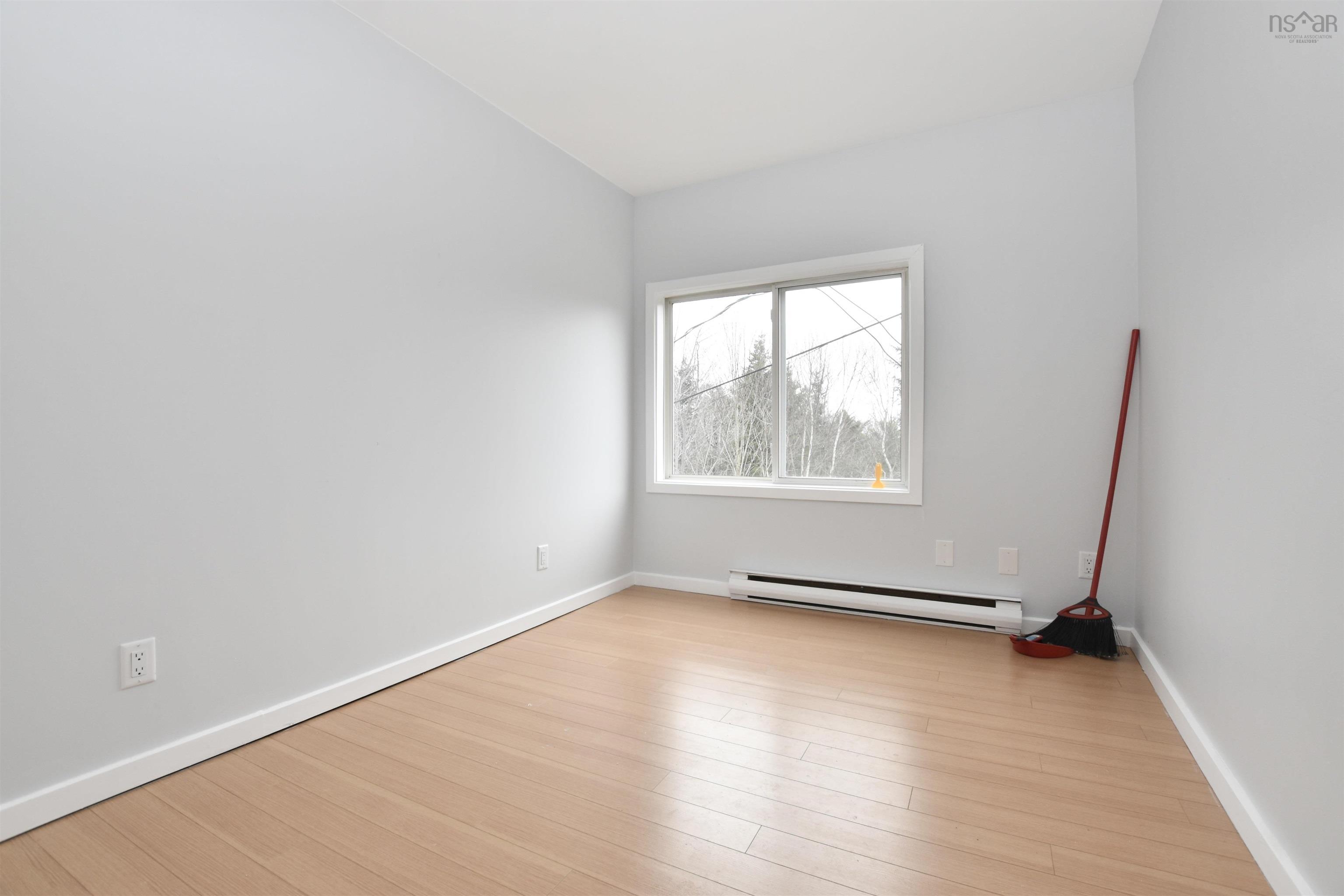 $629,900.00: 43 Ross Road, Dartmouth