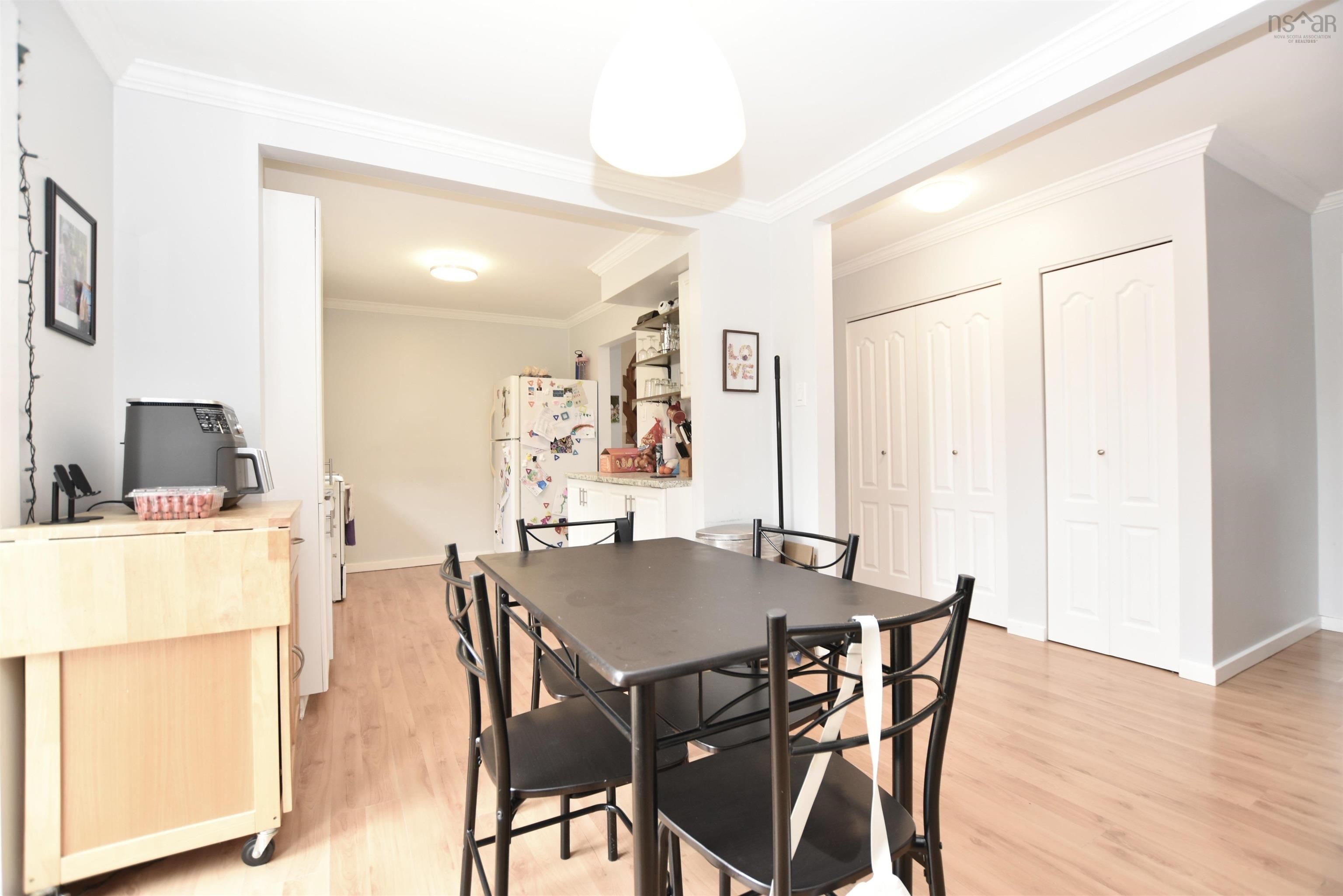 $629,900.00: 43 Ross Road, Dartmouth