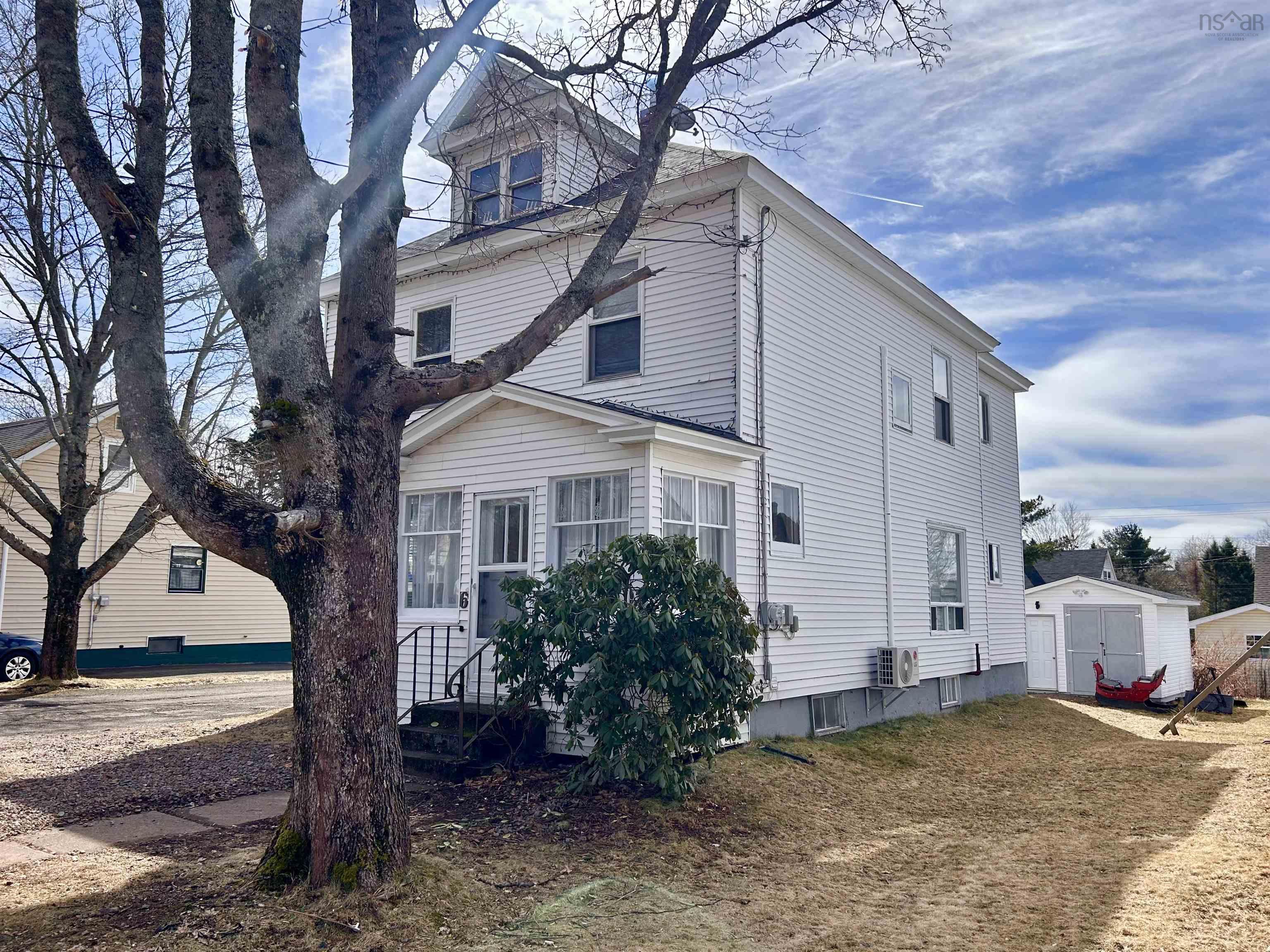 $279,900.00: 6 Haliburton Street, Amherst