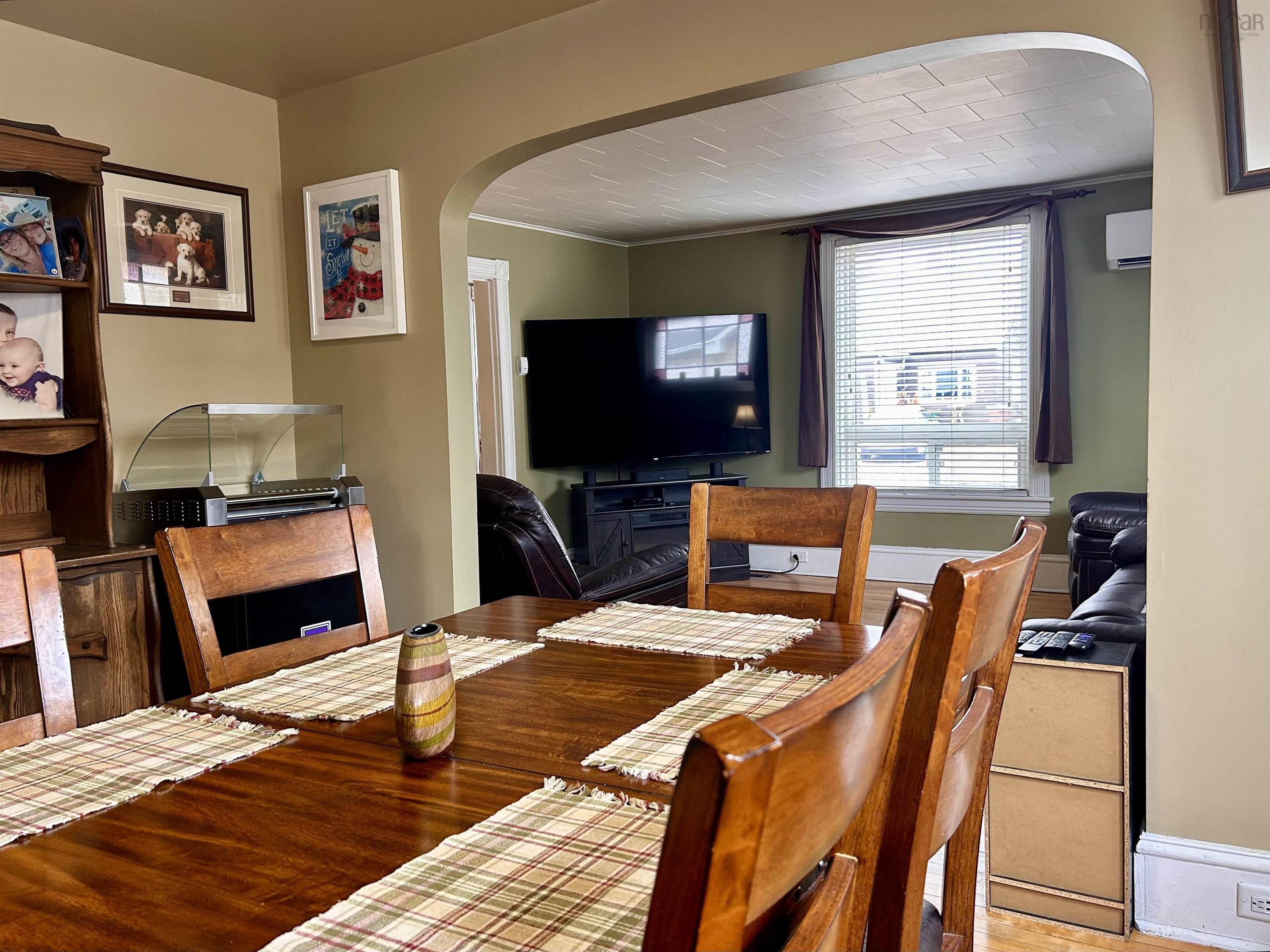 $279,900.00: 6 Haliburton Street, Amherst