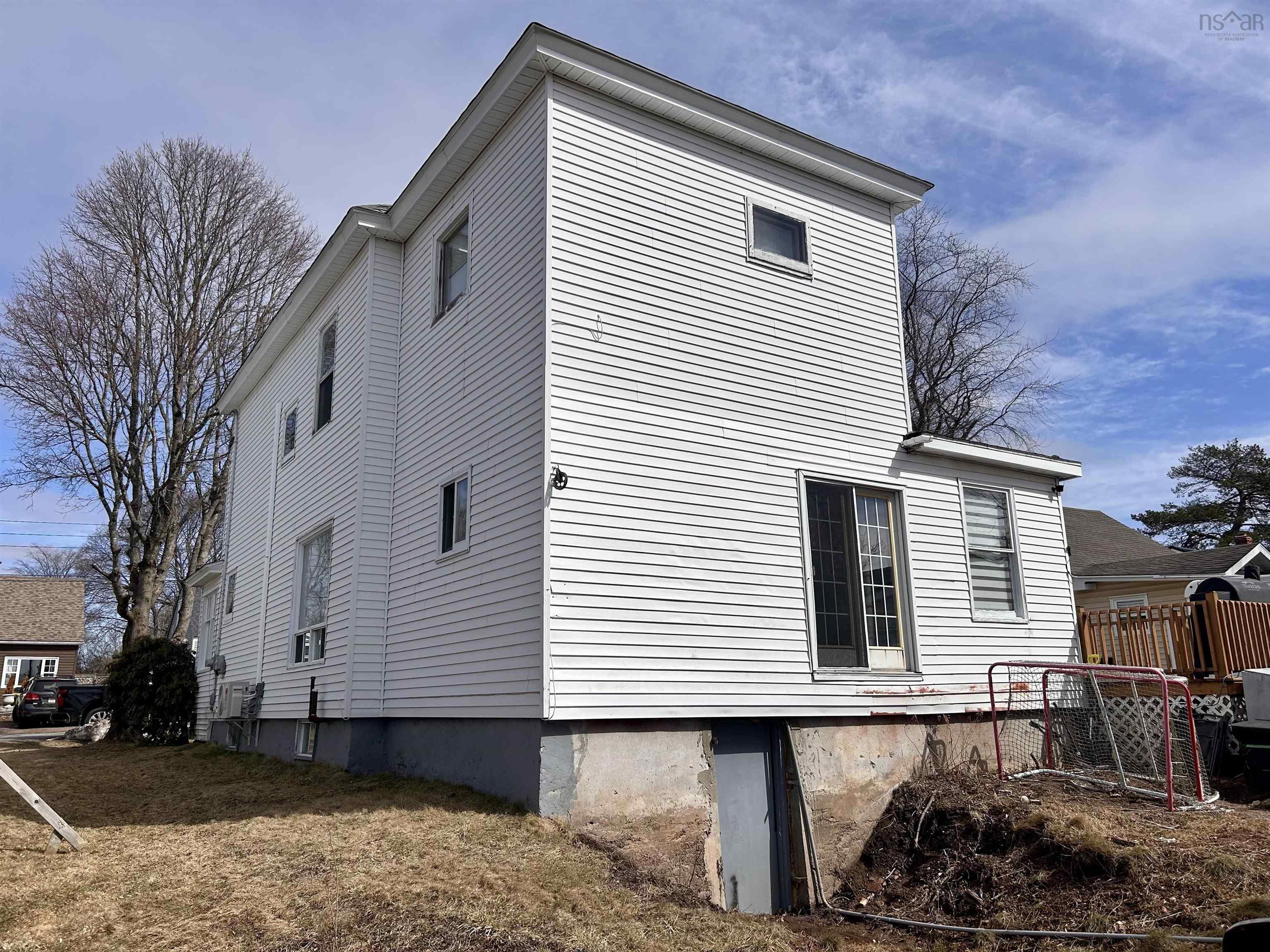 $279,900.00: 6 Haliburton Street, Amherst