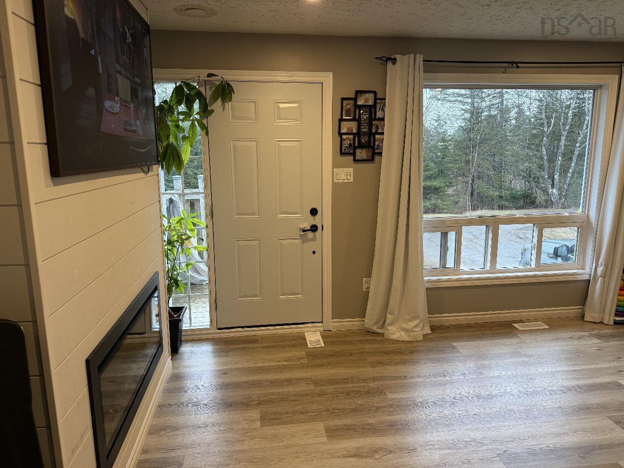 $349,900.00: 19 Whispering Pines Lane, Pine Grove