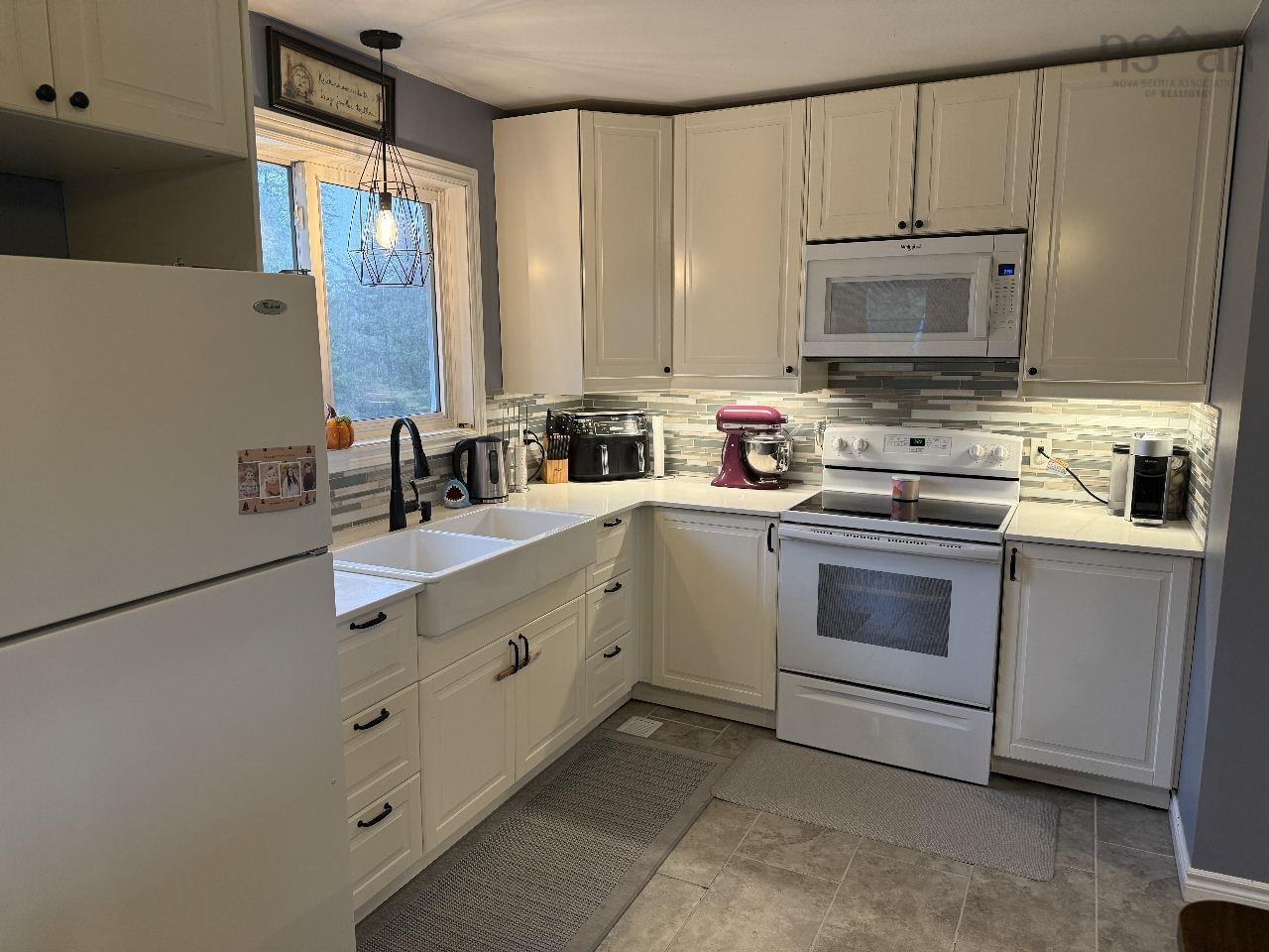 $349,900.00: 19 Whispering Pines Lane, Pine Grove