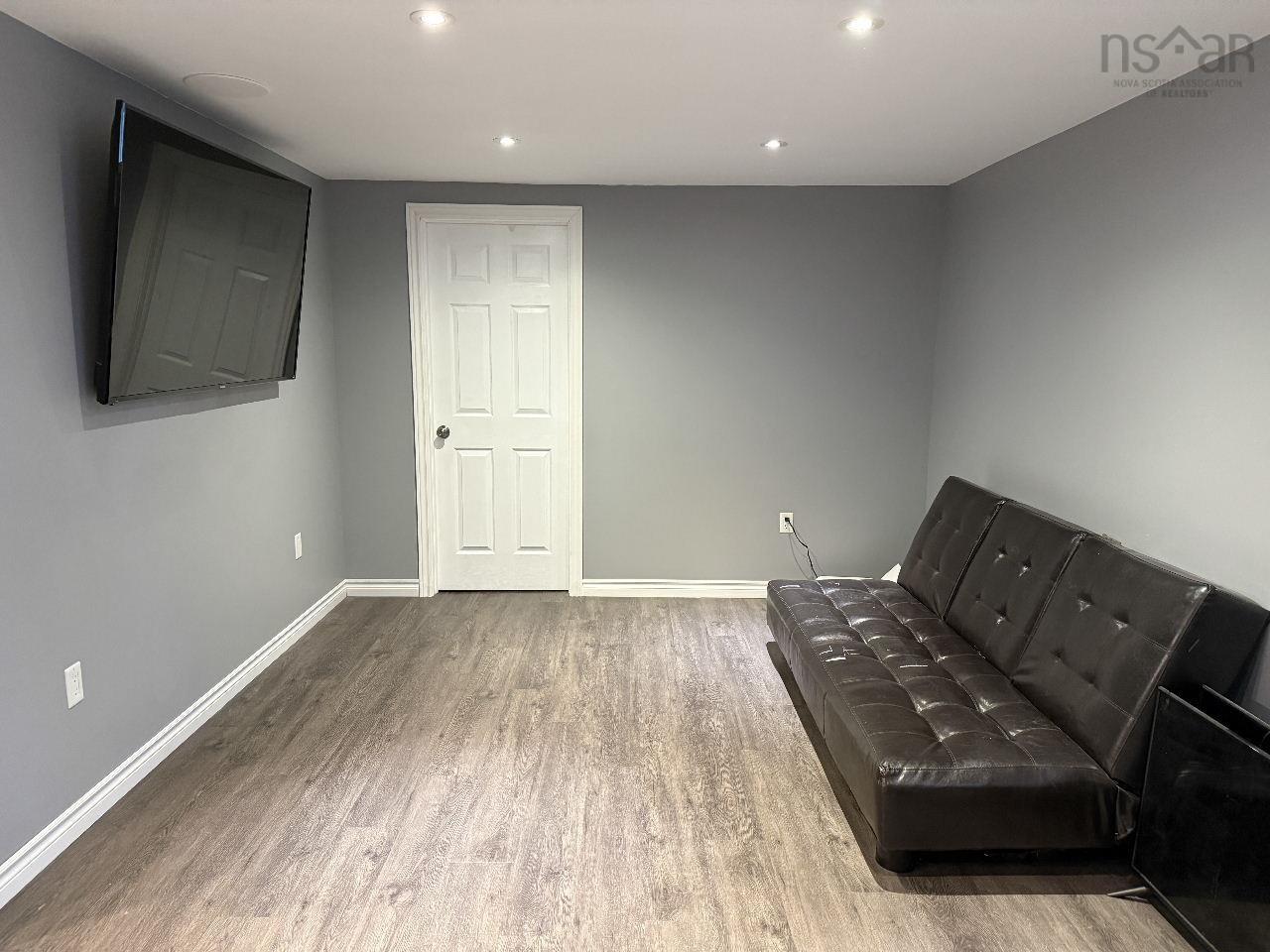 $349,900.00: 19 Whispering Pines Lane, Pine Grove