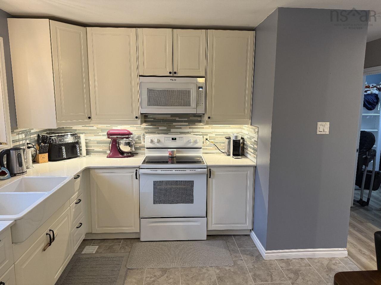 $349,900.00: 19 Whispering Pines Lane, Pine Grove