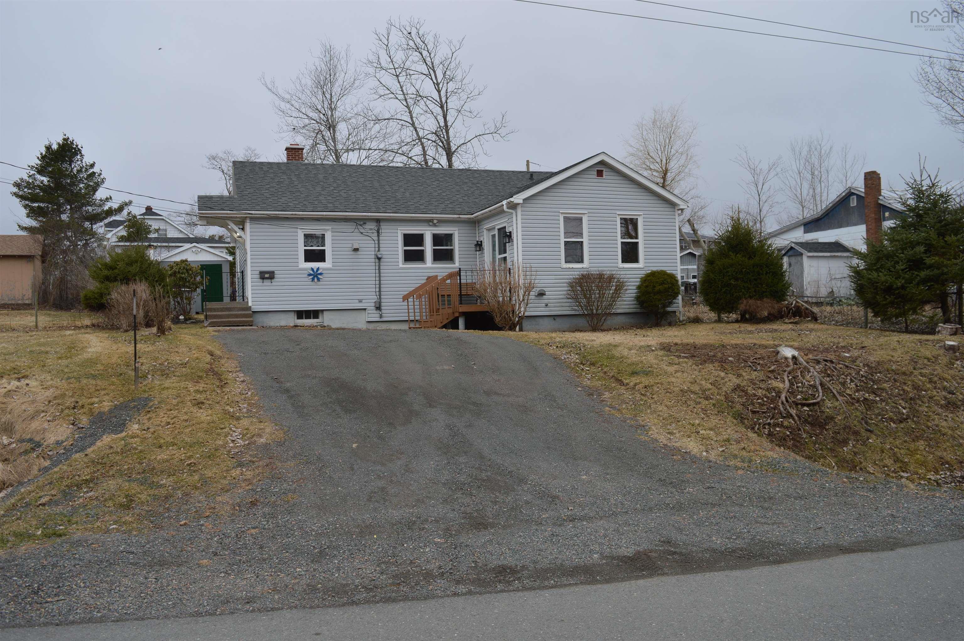 $259,900.00: 25 Old South River Road, Greenwold