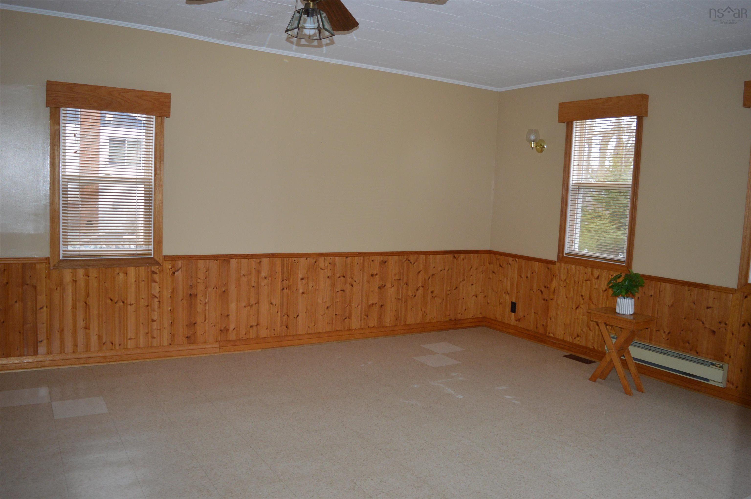 $259,900.00: 25 Old South River Road, Greenwold