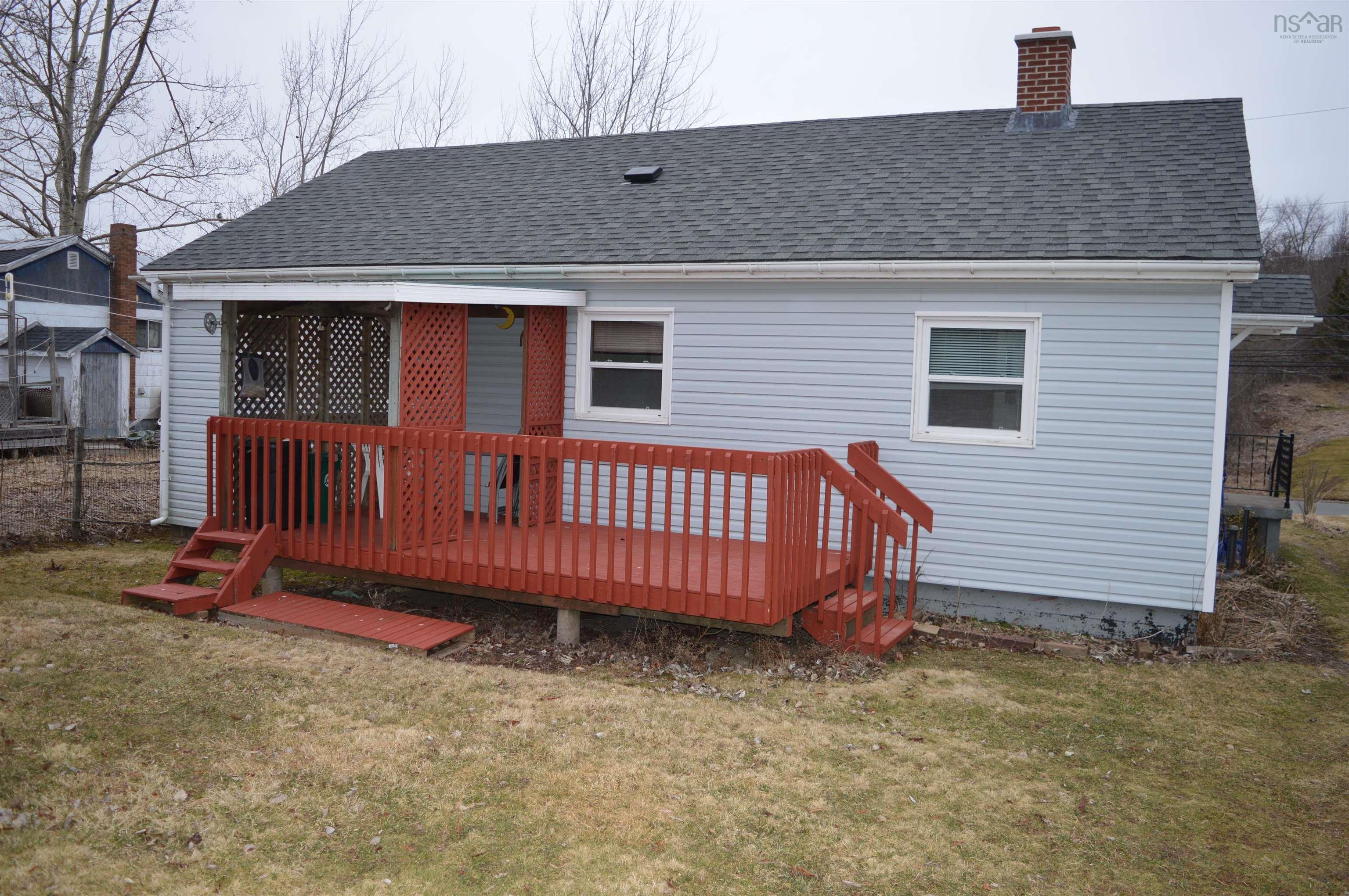 $259,900.00: 25 Old South River Road, Greenwold