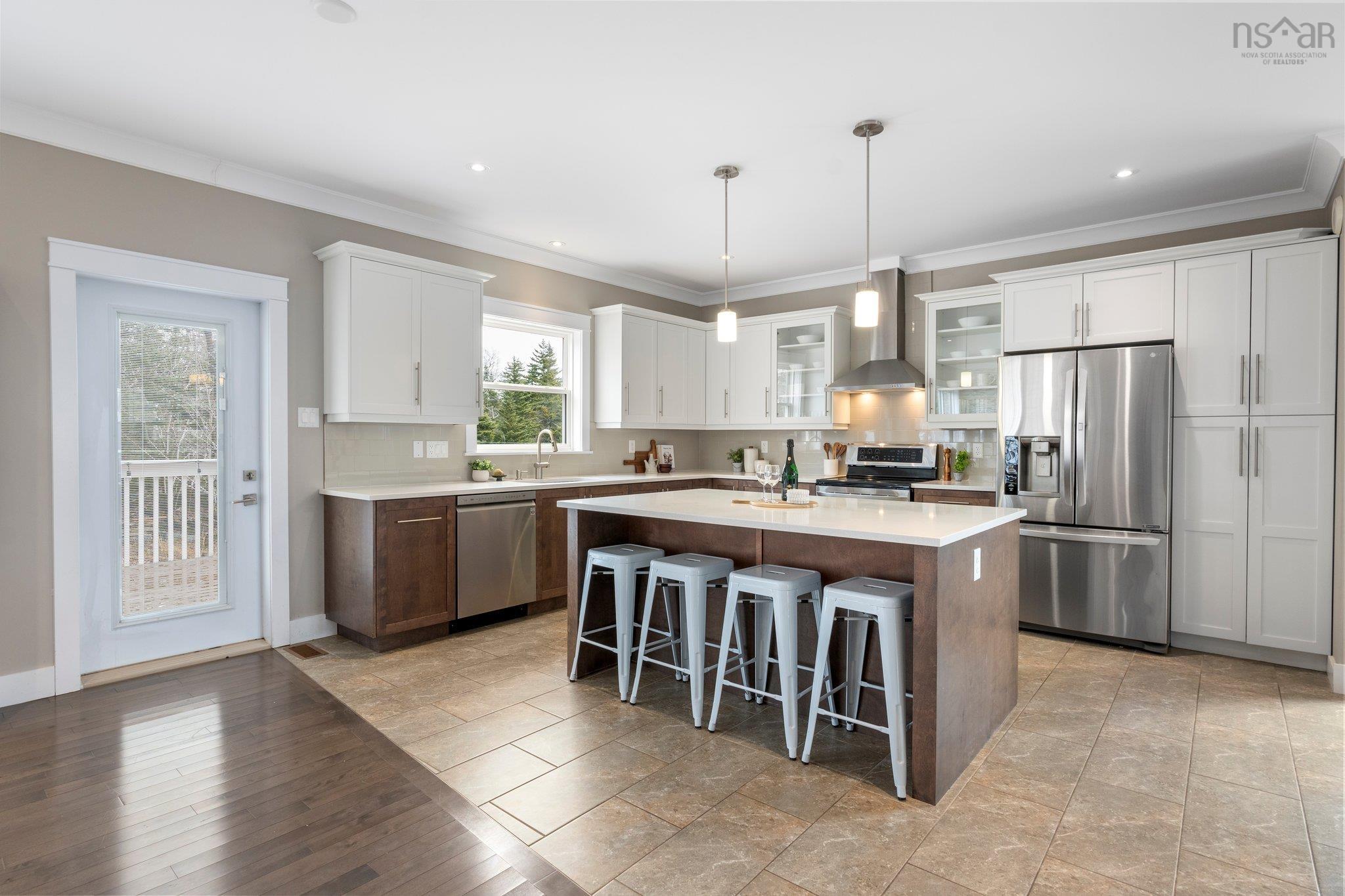 $939,900.00: 522 Astral Drive, Colby South