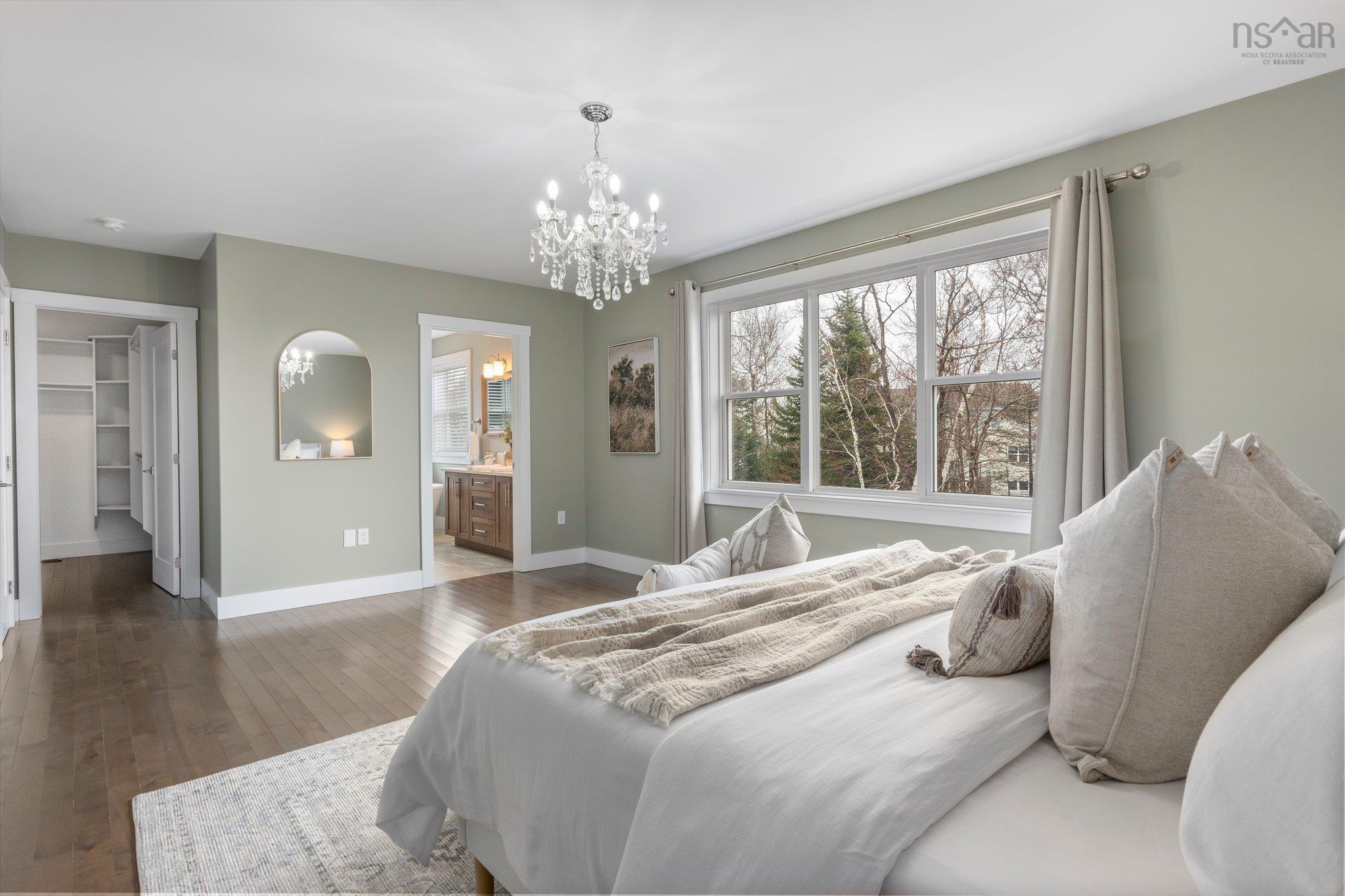 $939,900.00: 522 Astral Drive, Colby South