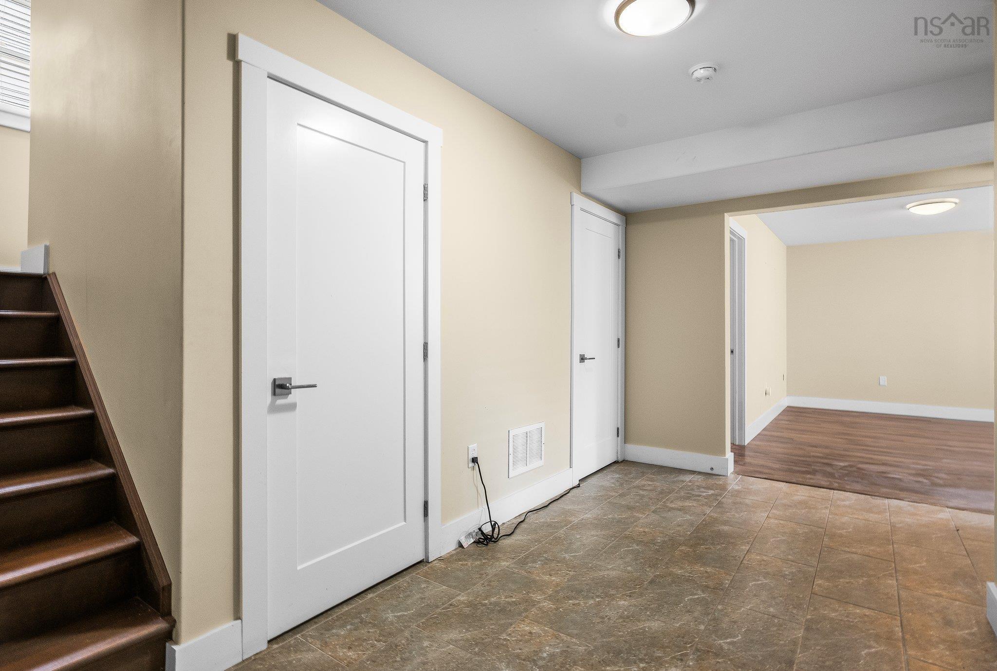 $939,900.00: 522 Astral Drive, Colby South