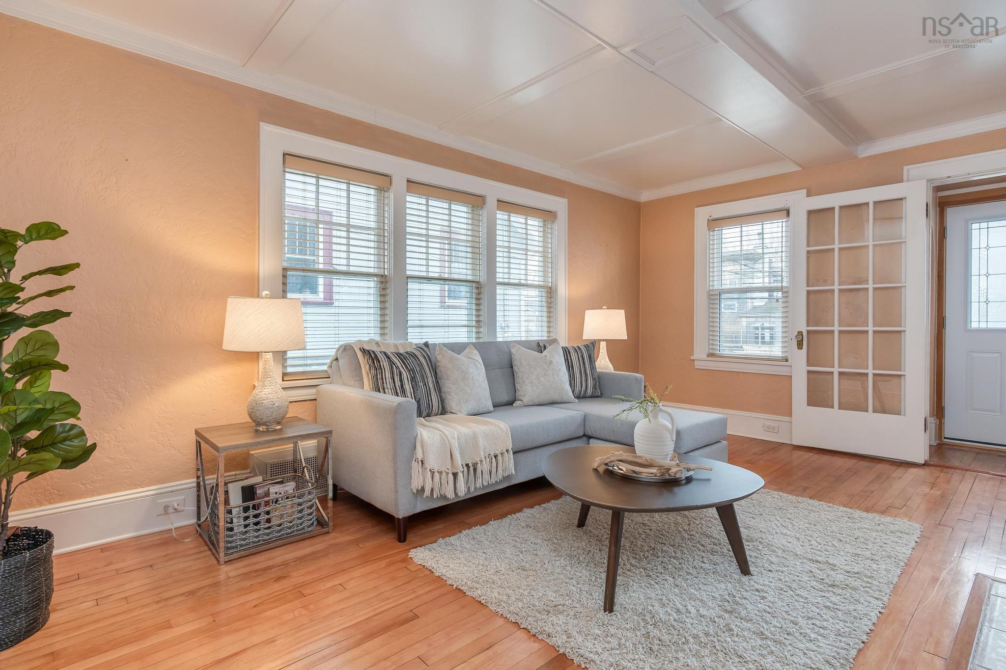 $699,000.00: 87 Crichton Avenue, Dartmouth