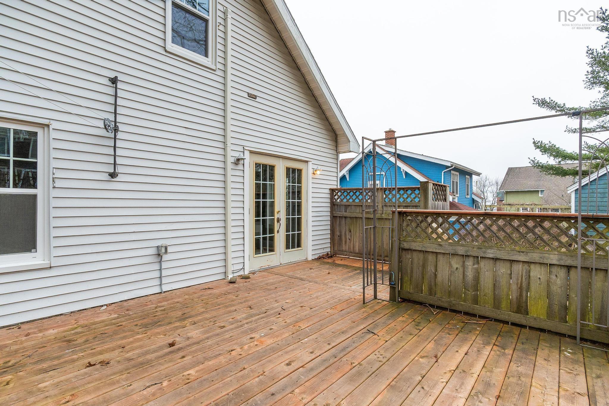 $699,000.00: 87 Crichton Avenue, Dartmouth