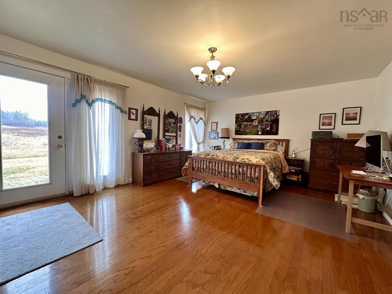 $664,900.00: 2984 Highway 307, Wallace Station