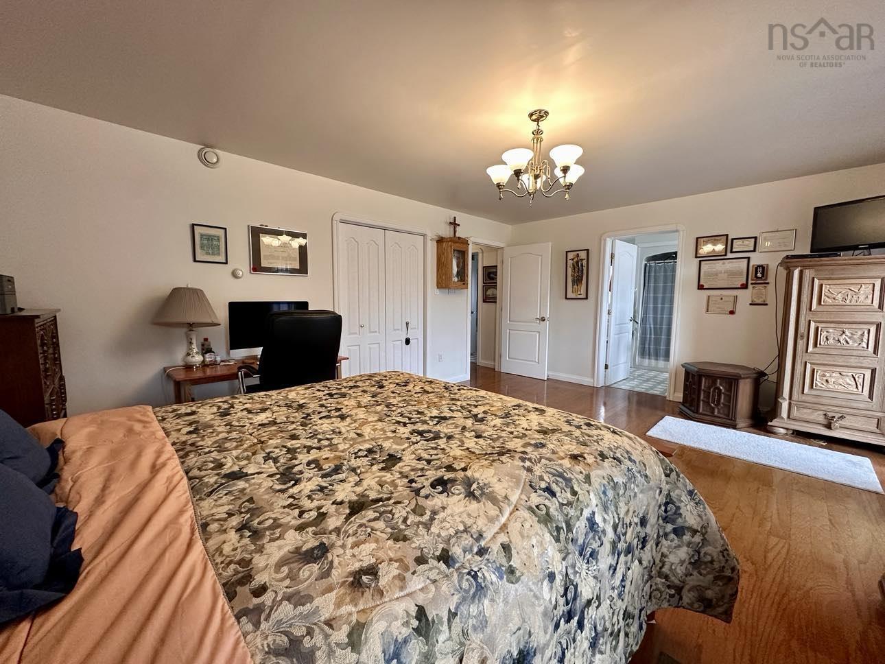 $664,900.00: 2984 Highway 307, Wallace Station