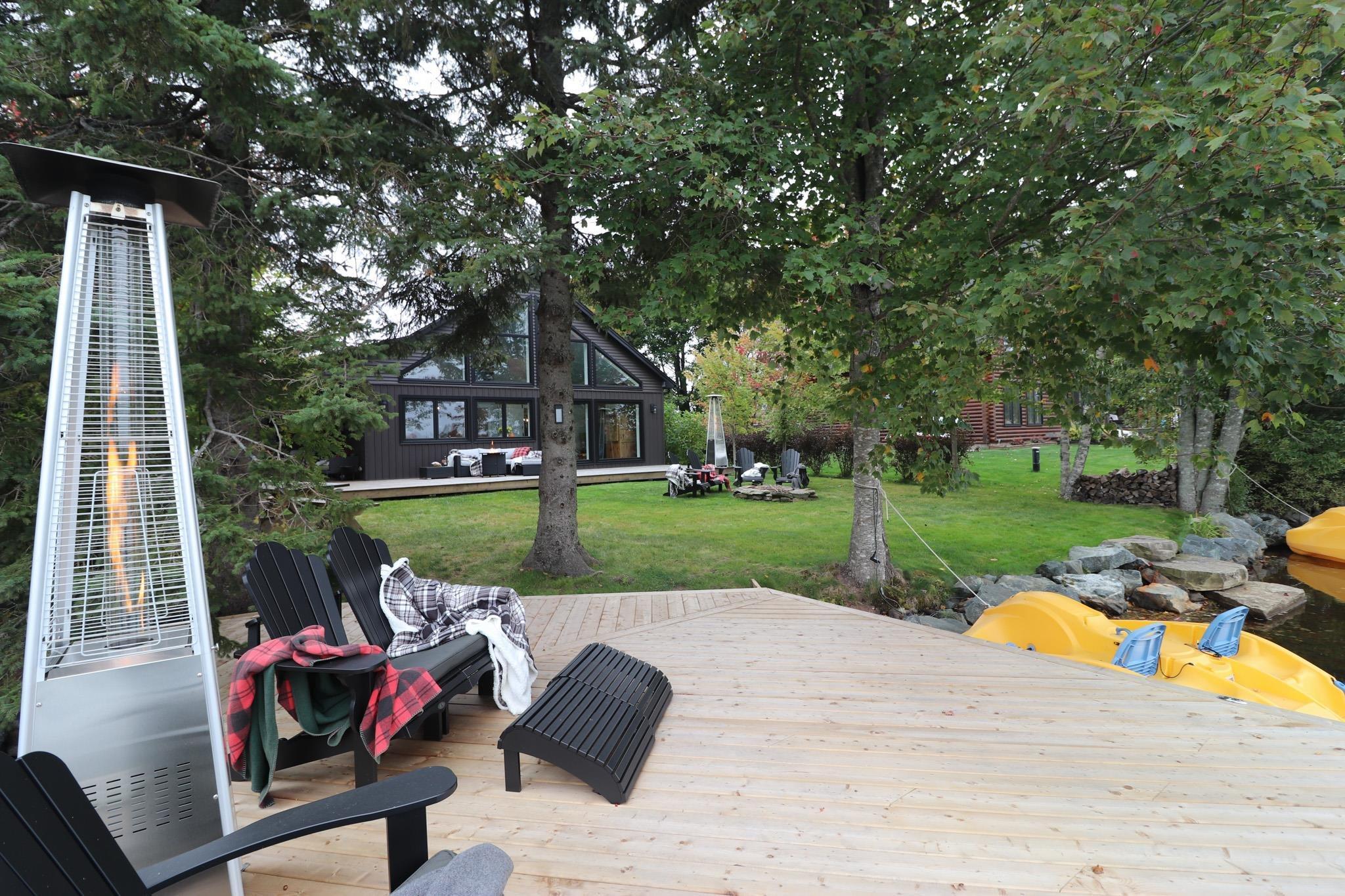 $929,000.00: 100 LAKE SHORE Drive, Great Village
