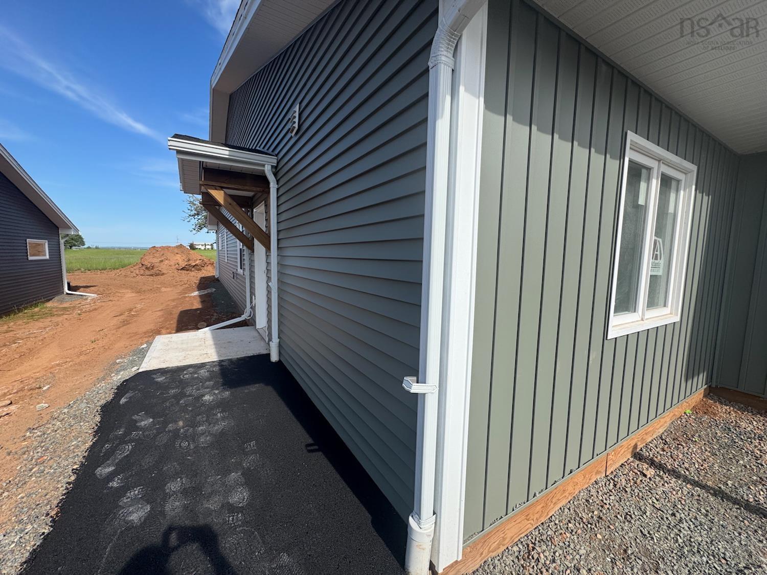 $410,000.00: 87 KENT Road, Lower Truro