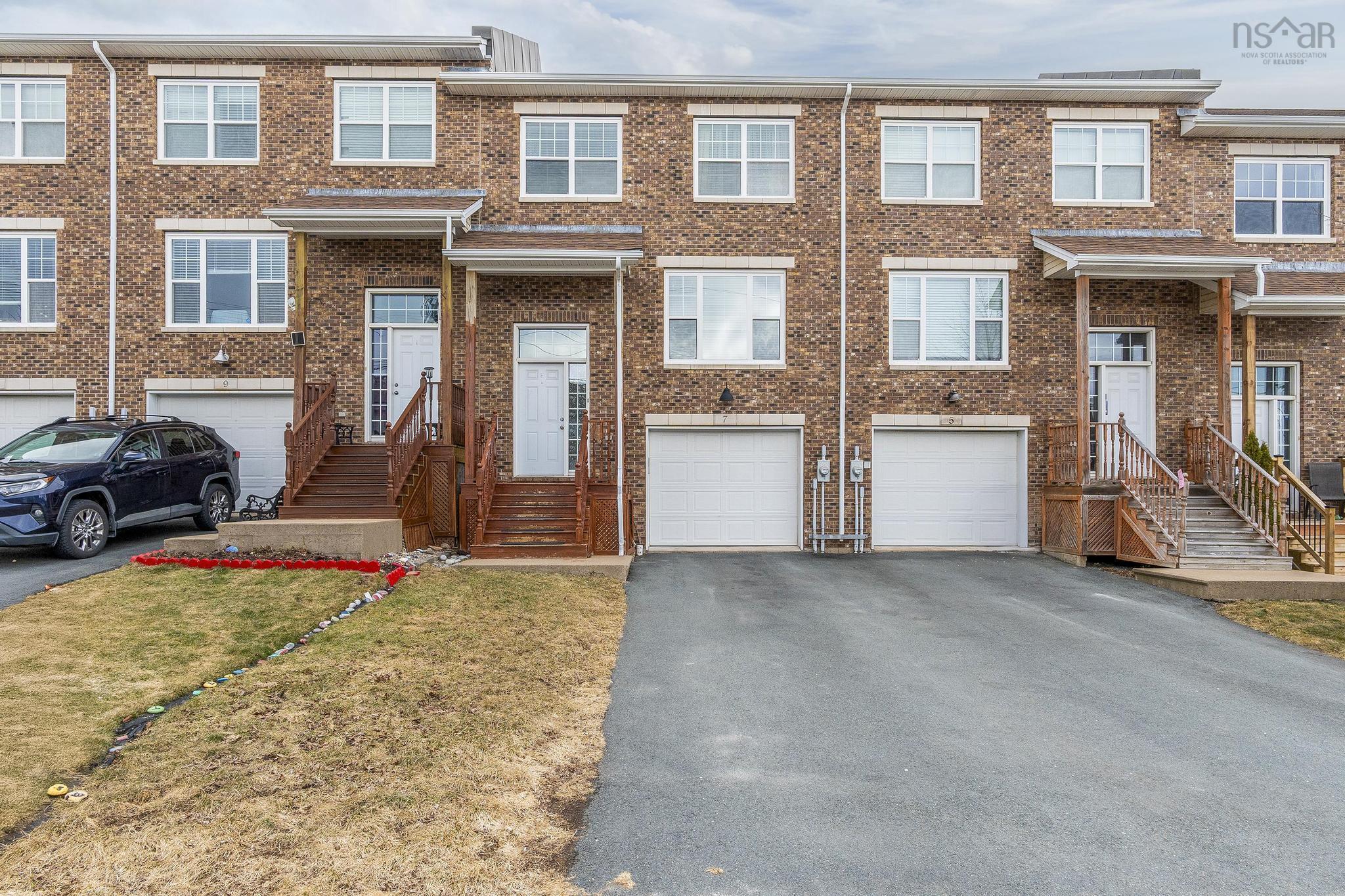 7 Collingwood Court, Dartmouth, NS (MLS® 202505684)