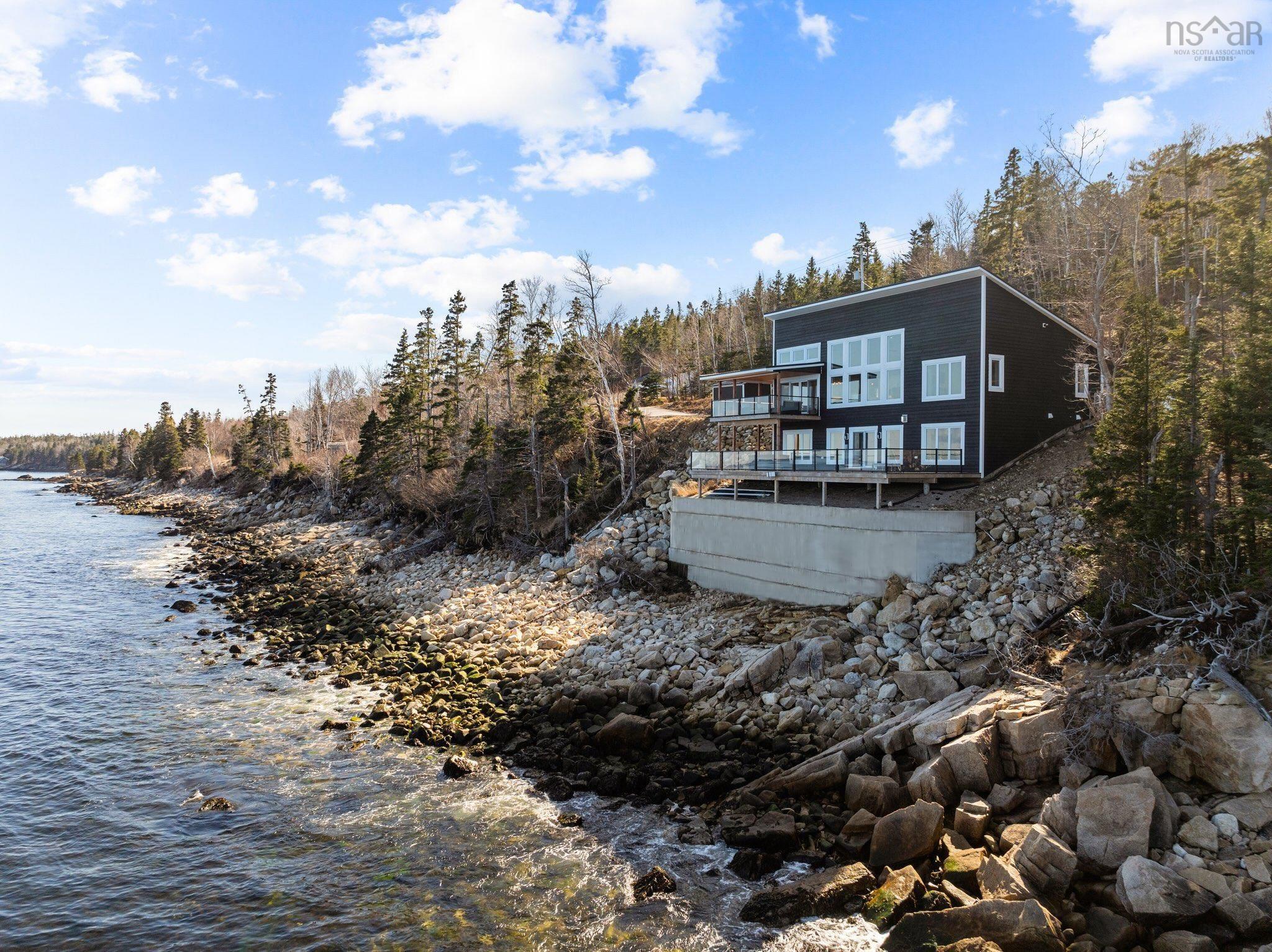 $1,299,000.00: 1907 329 Highway, The Lodge