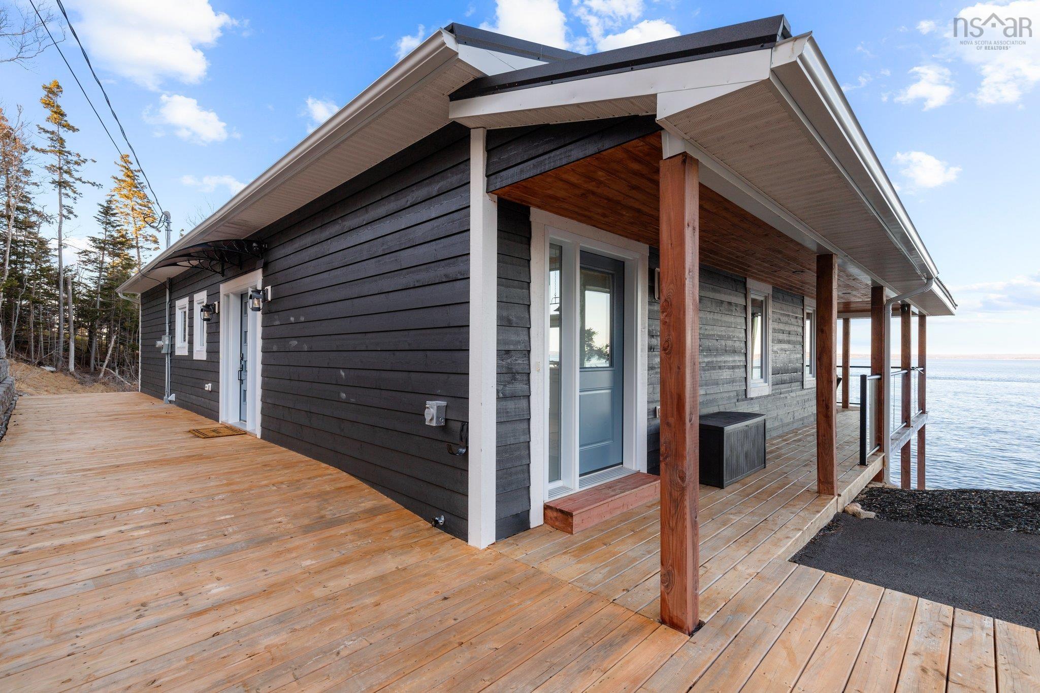 $1,299,000.00: 1907 329 Highway, The Lodge