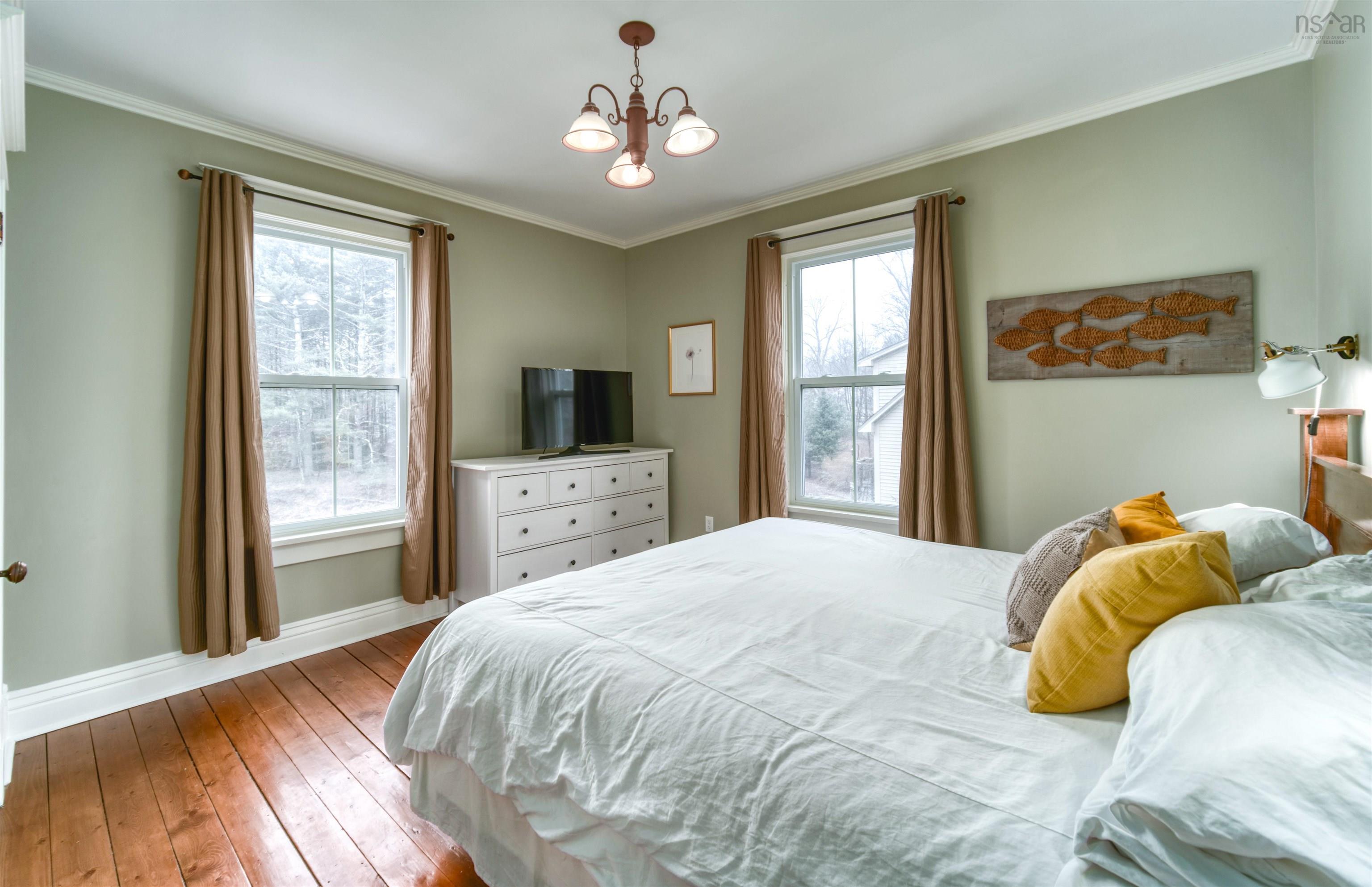 $798,000.00: 394 Main Street, Mahone Bay