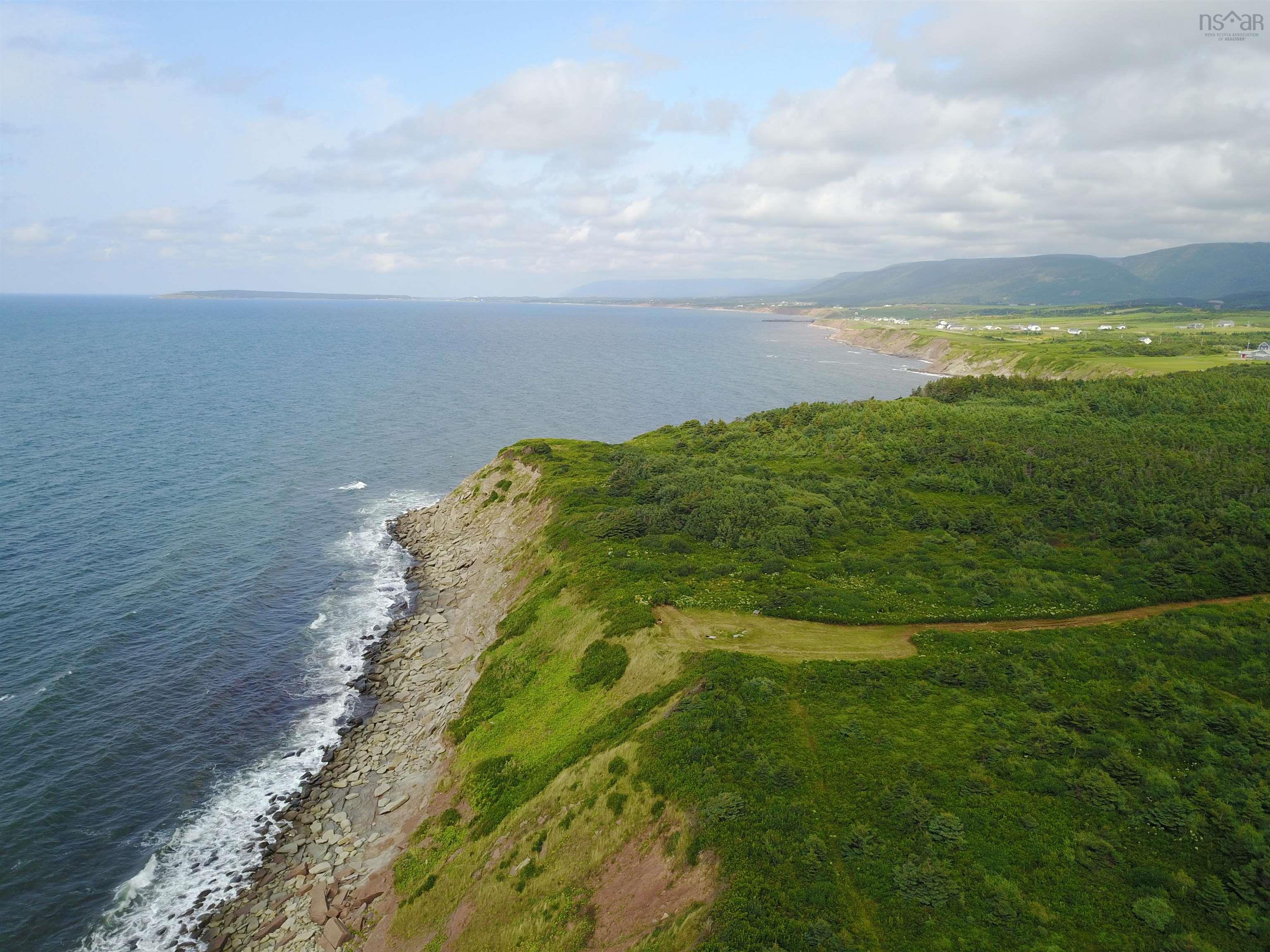 $299,000.00: 12723 Cabot Trail, Grand Étang