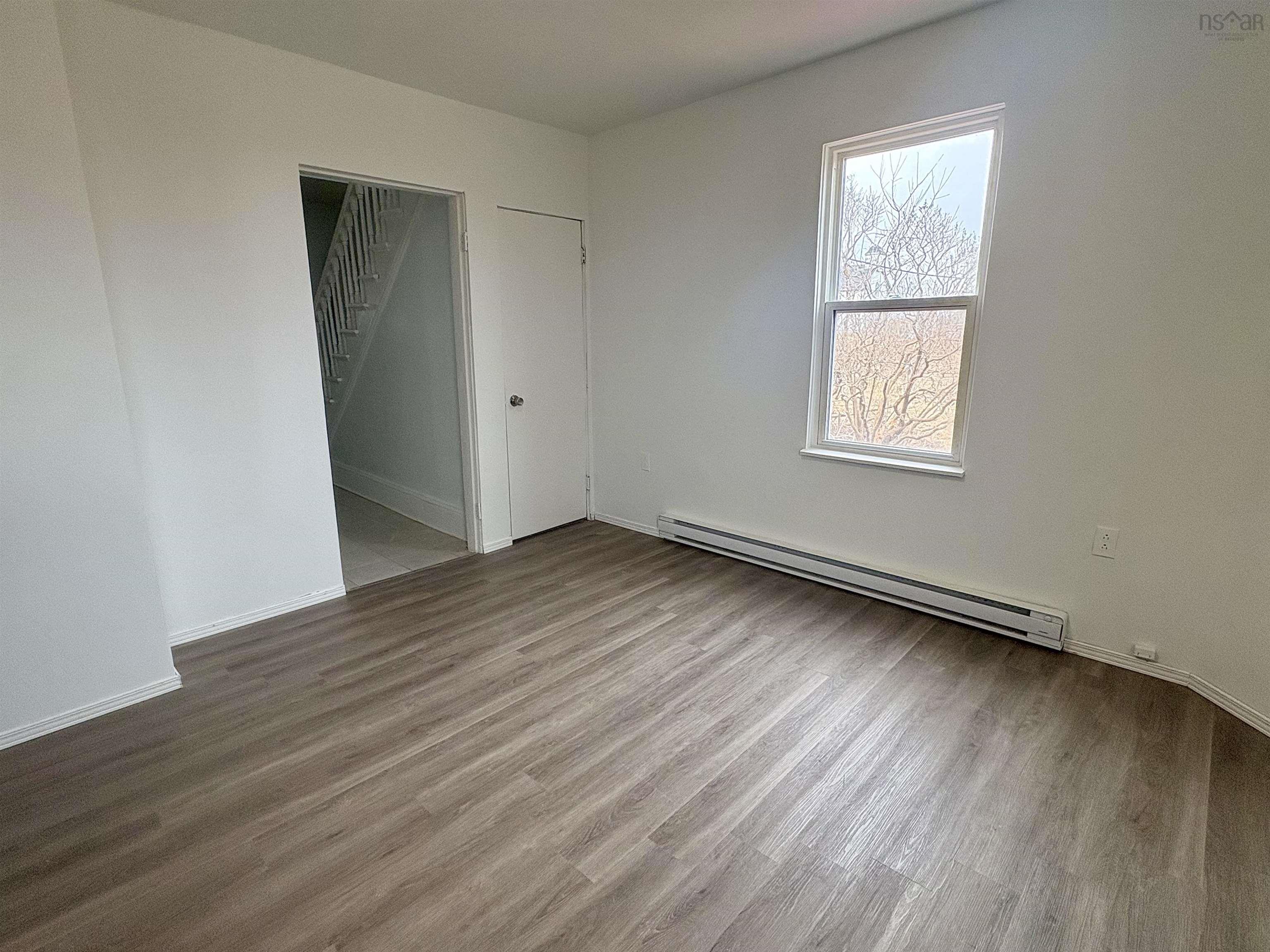 $185,000.00: 818 Donkin Highway, Donkin